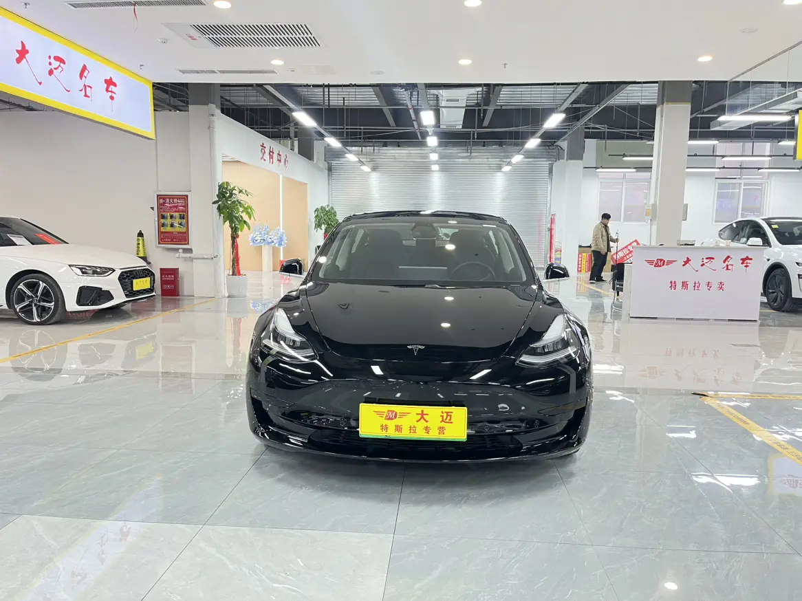 Tesla Model 3  из Китая