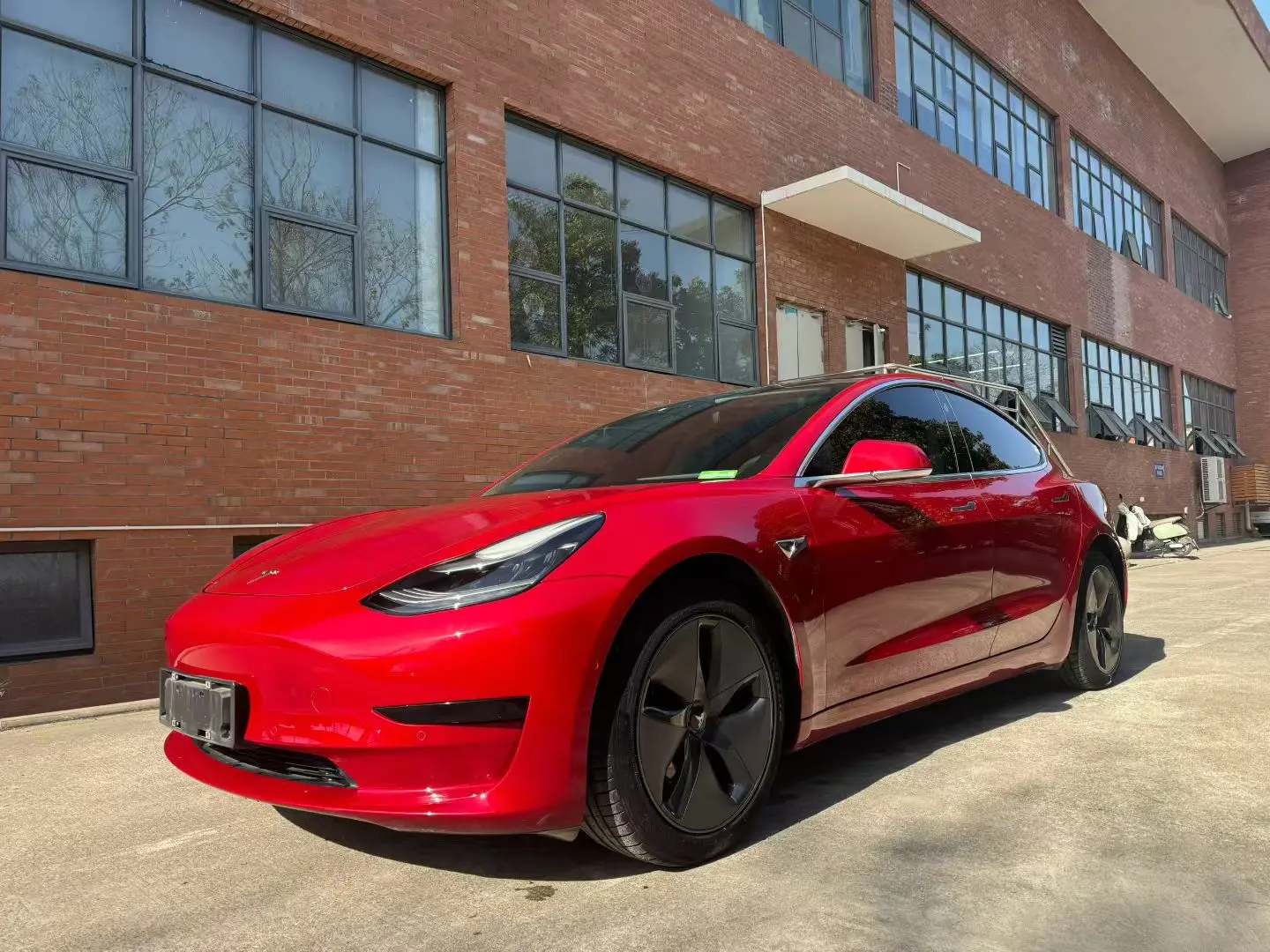 Tesla Model 3  из Китая