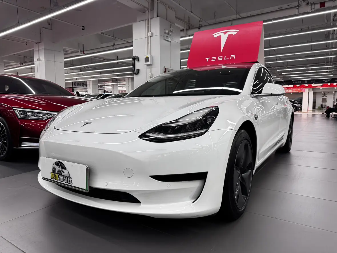 Tesla Model 3  из Китая