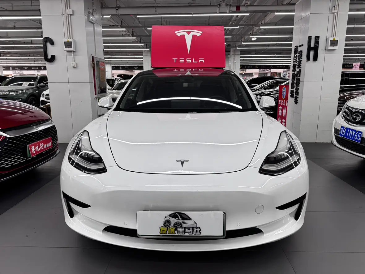 Tesla Model 3  из Китая