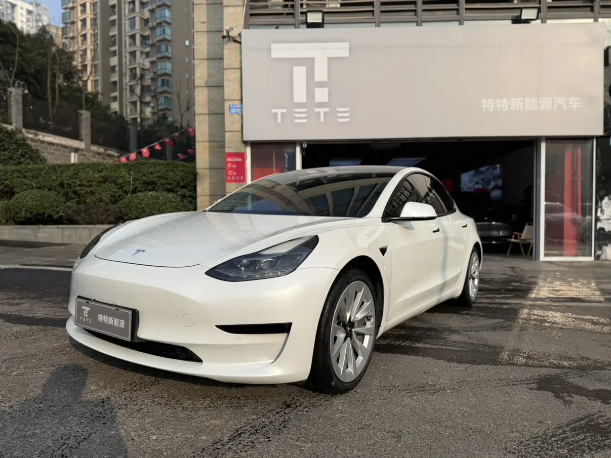 Tesla Model 3  из Китая