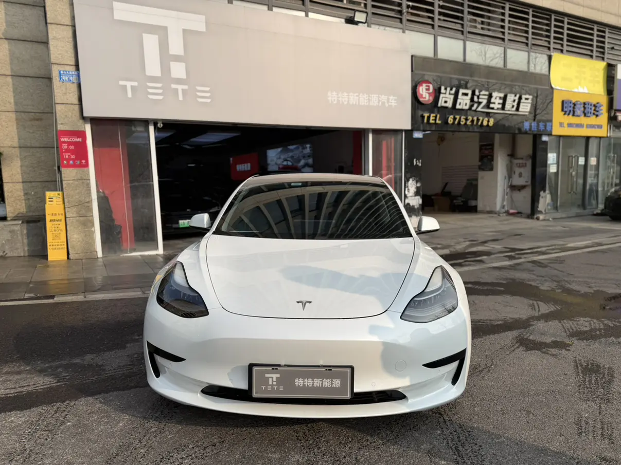 Tesla Model 3  из Китая