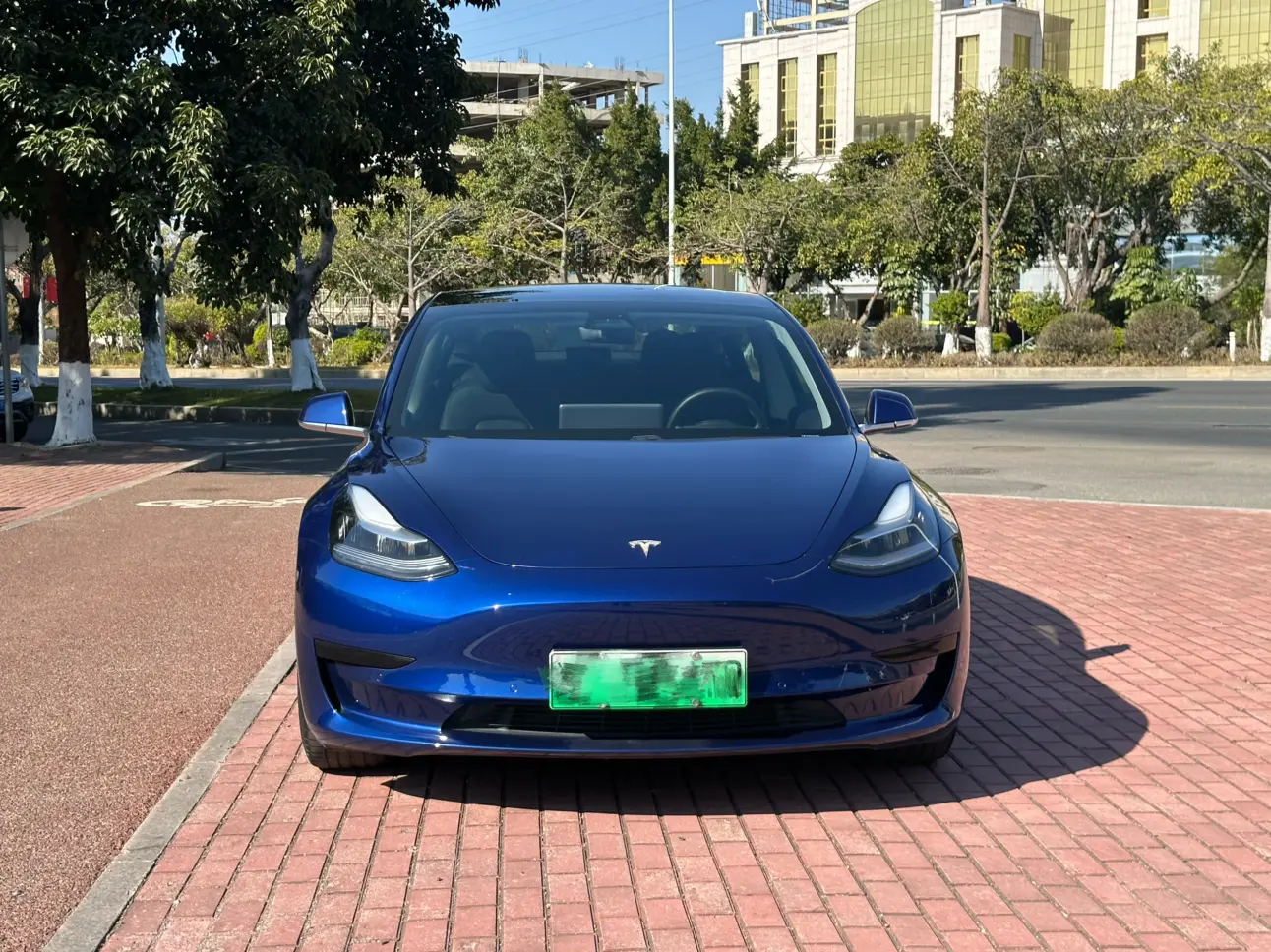 Tesla Model 3  из Китая
