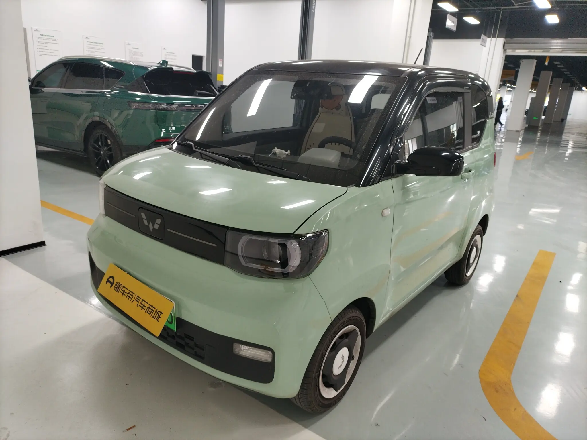 Wuling Hongguang MINIEV  из Китая