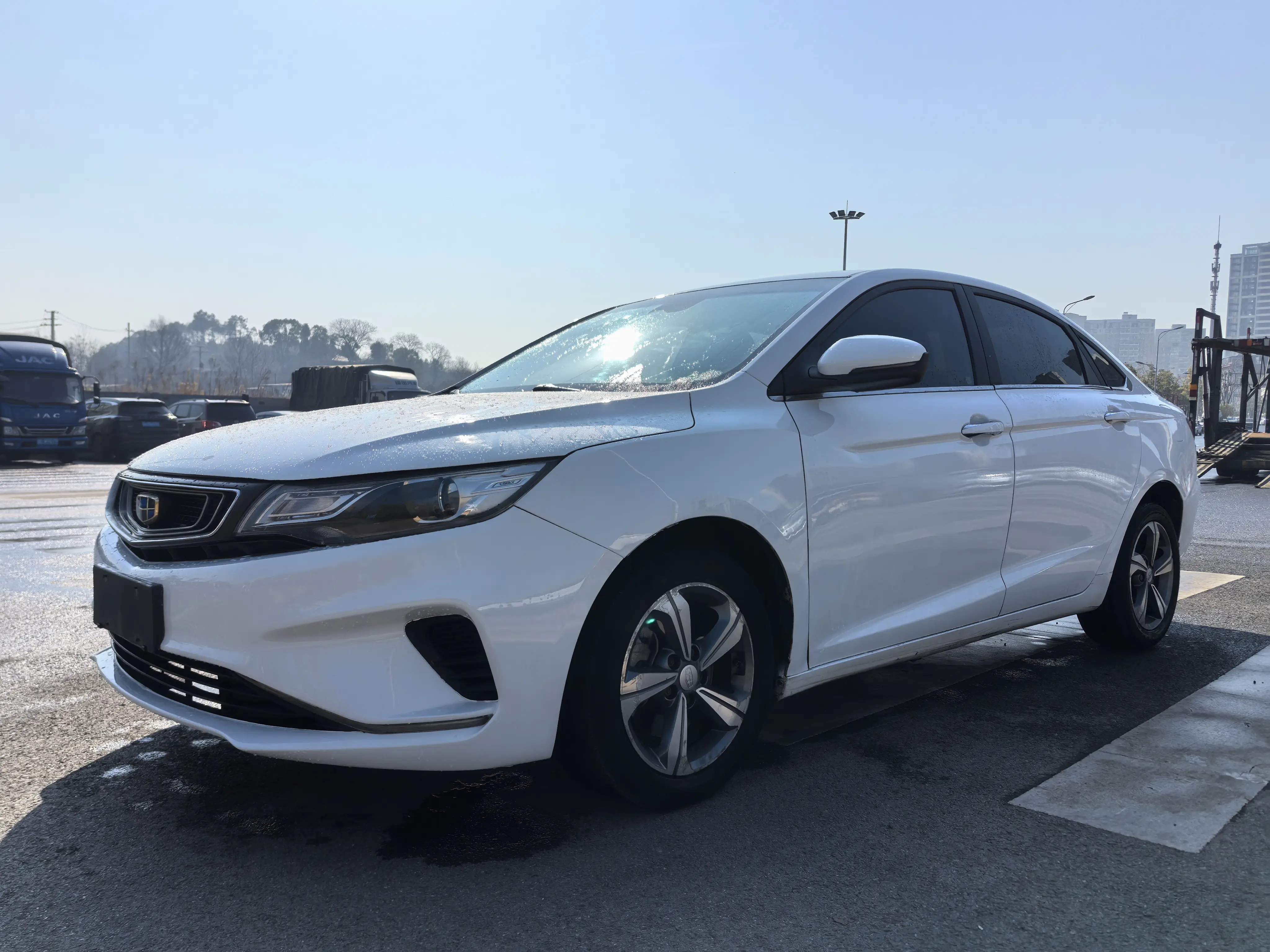 Geely Emgrand GL  из Китая