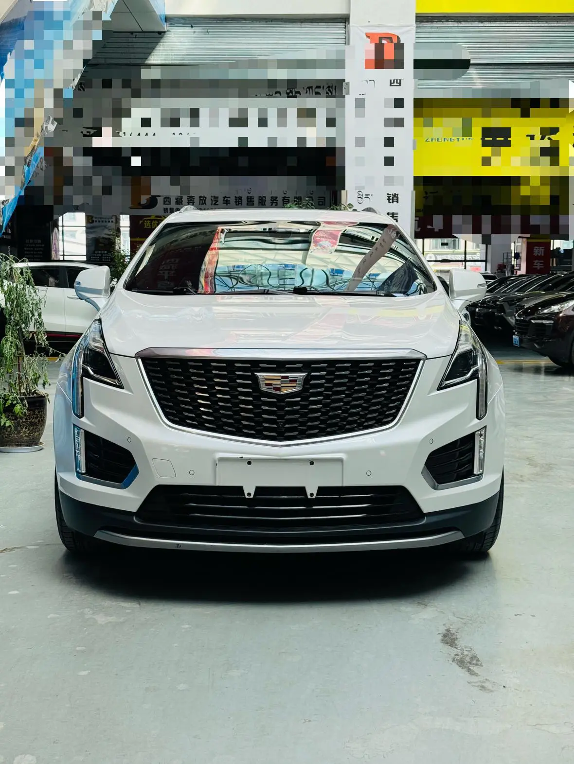 Cadillac XT5  из Китая