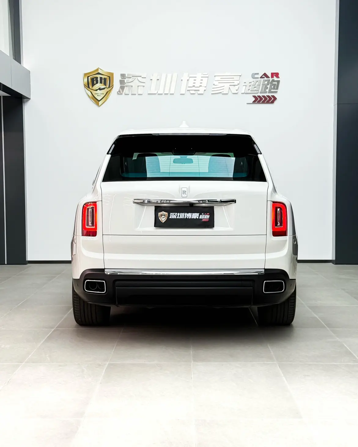 Rolls Royce Cullinan  из Китая