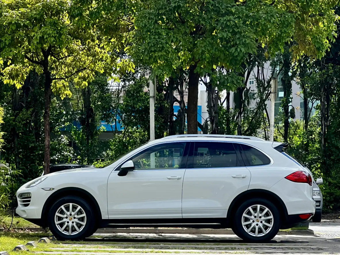Porsche Cayenne  из Китая
