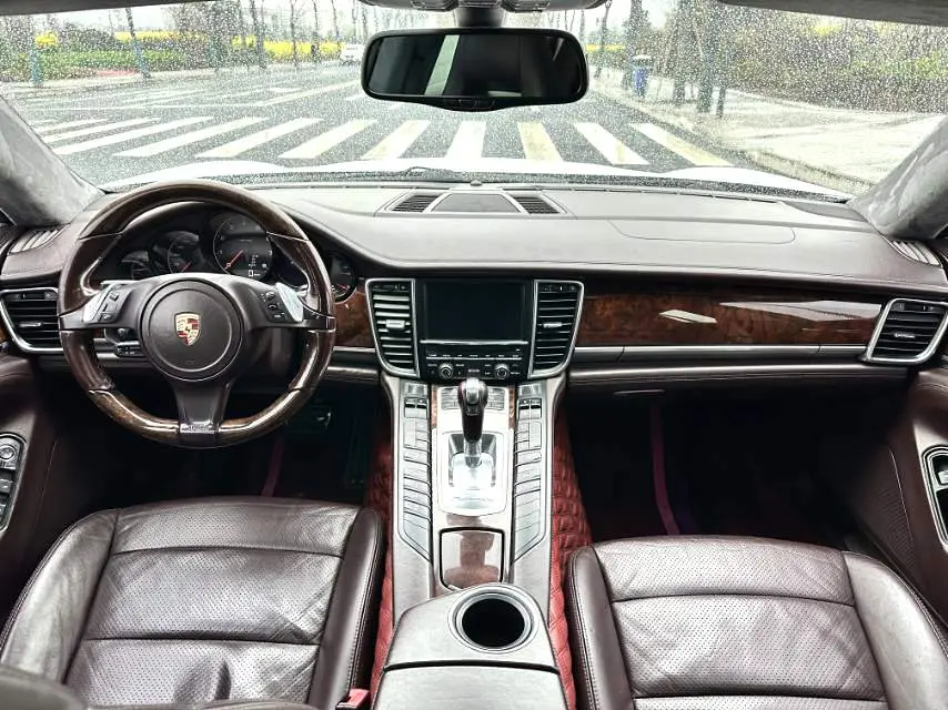 Porsche Panamera  из Китая