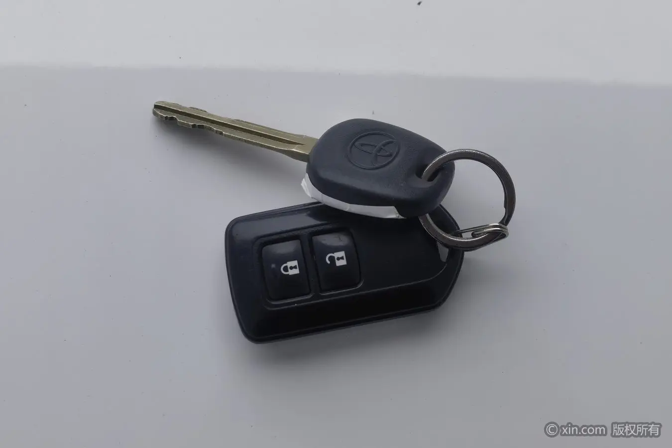 Toyota Yaris L  из Китая