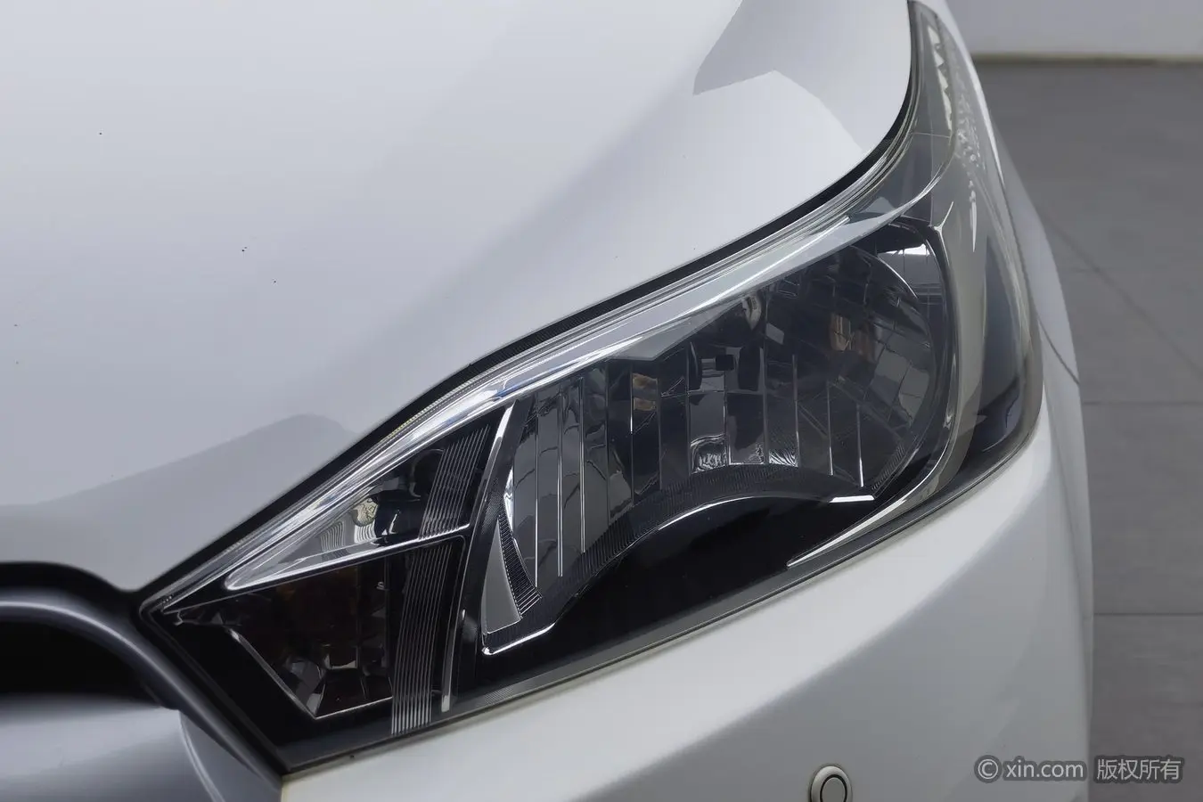 Toyota Yaris L  из Китая