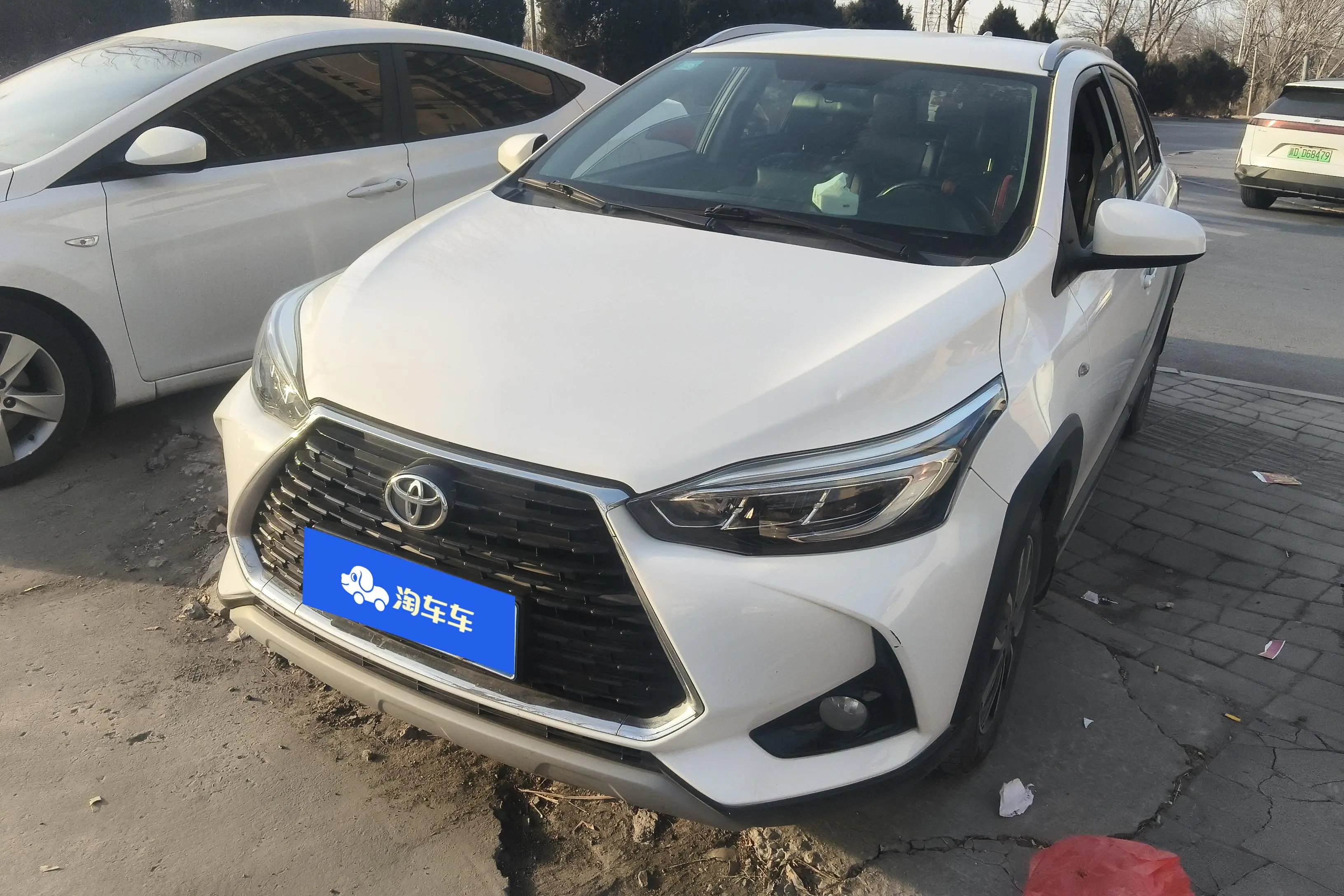 Toyota Yaris L  из Китая