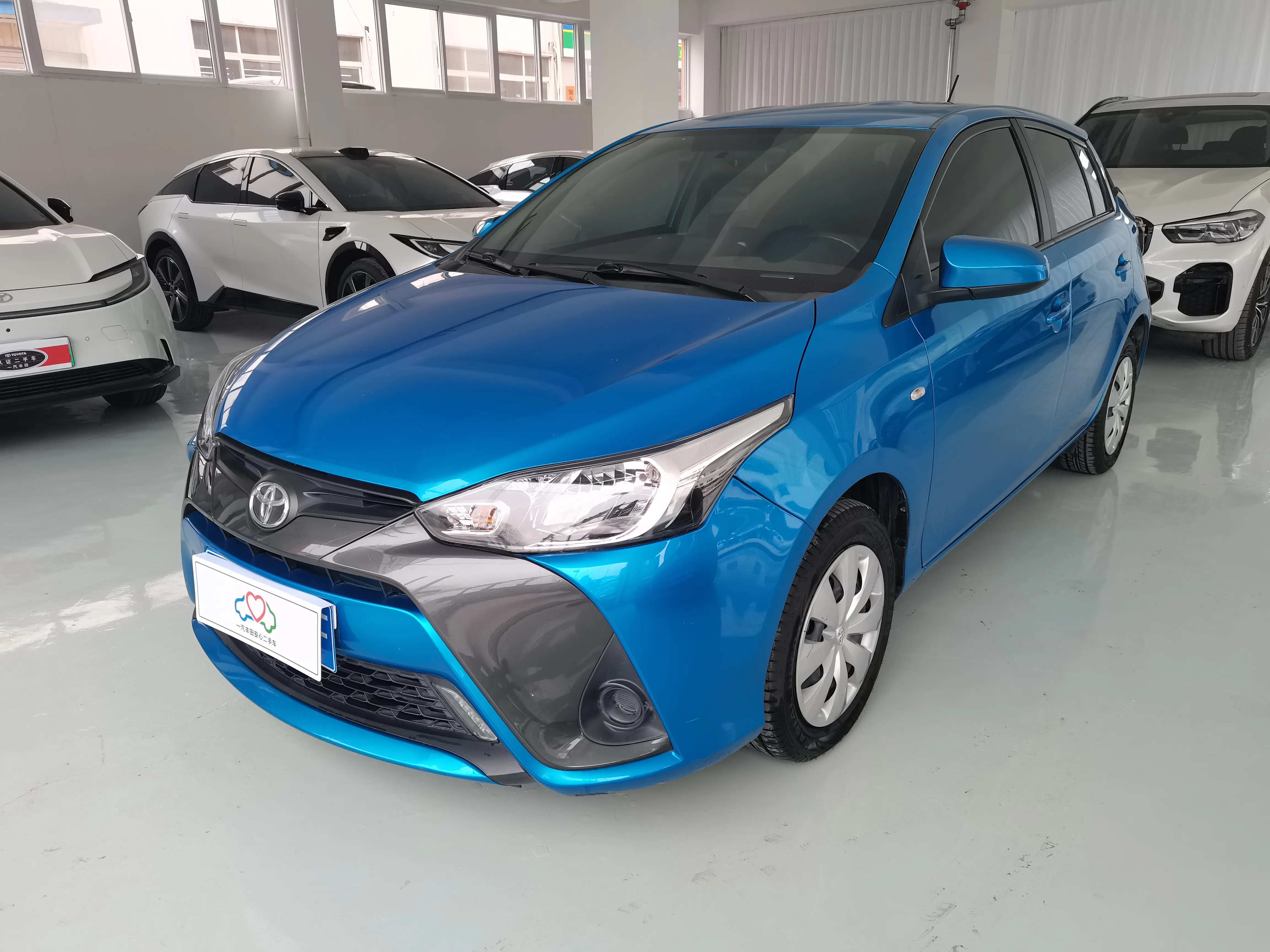 Toyota Yaris L  из Китая