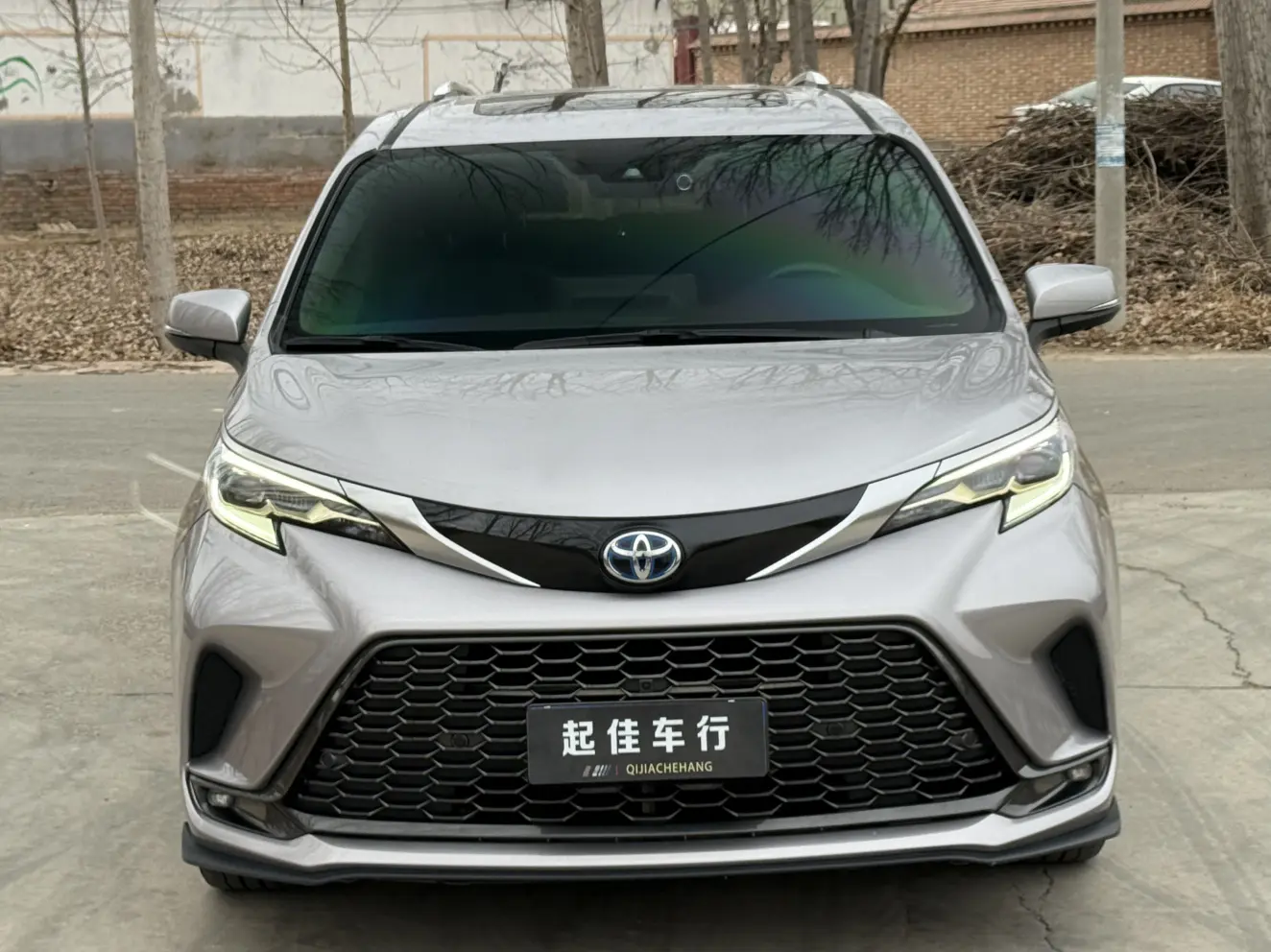 Toyota Granvia  из Китая