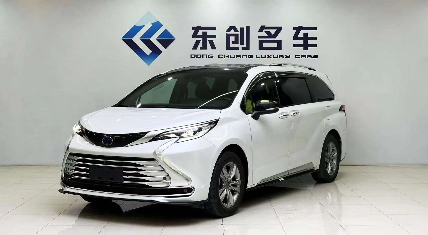 Toyota Sienna  из Китая