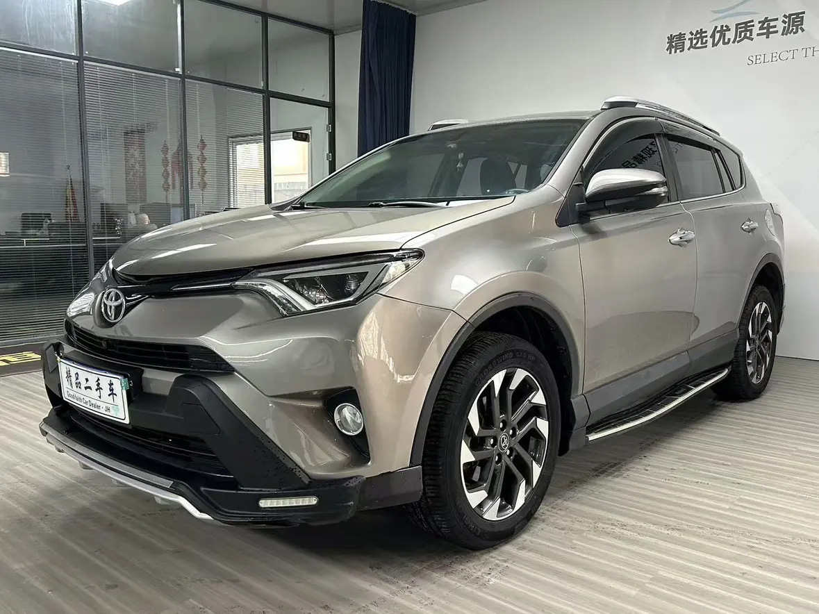Toyota RAV4  из Китая