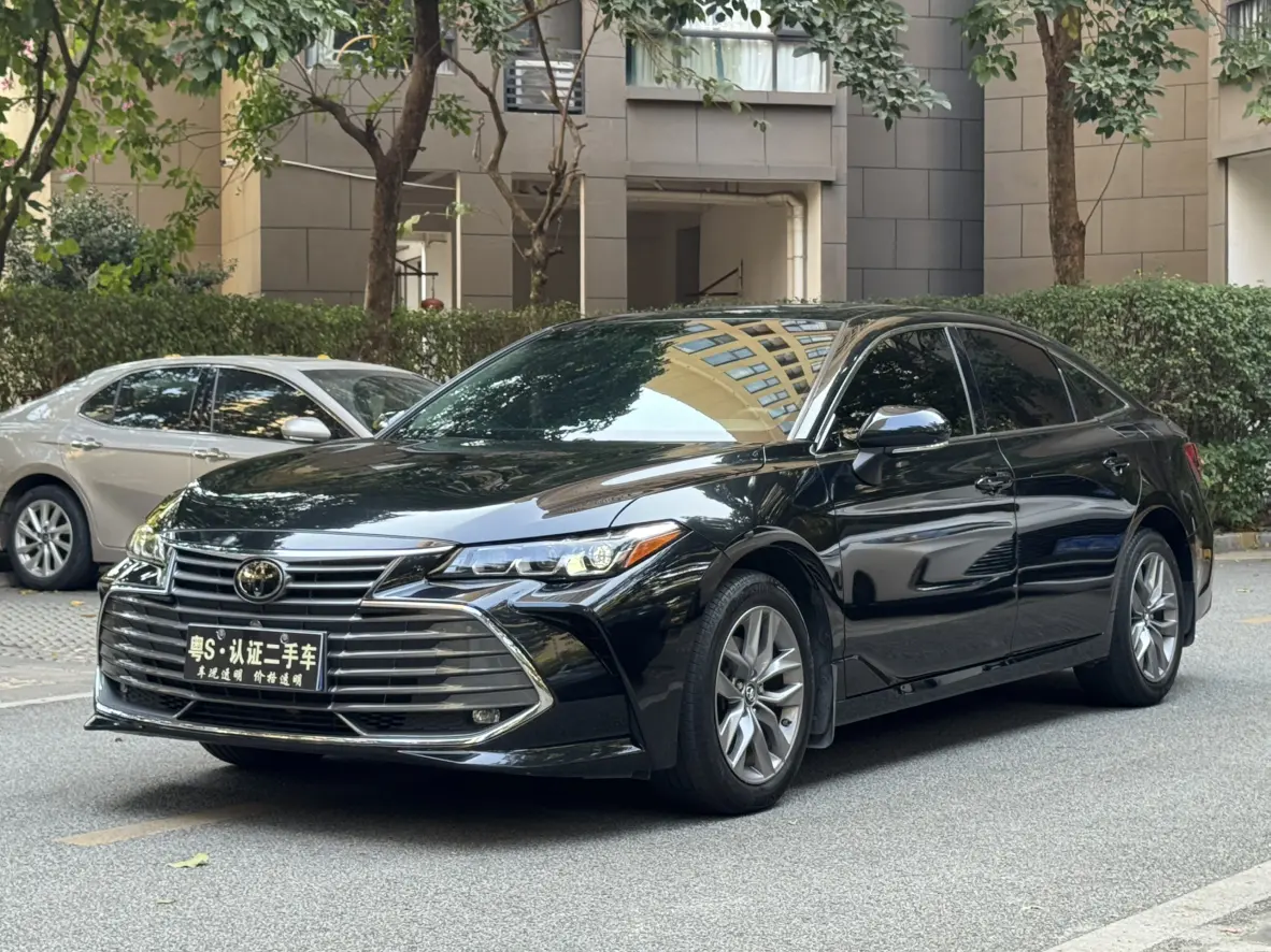 Toyota Avalon (Asian dragon)  из Китая