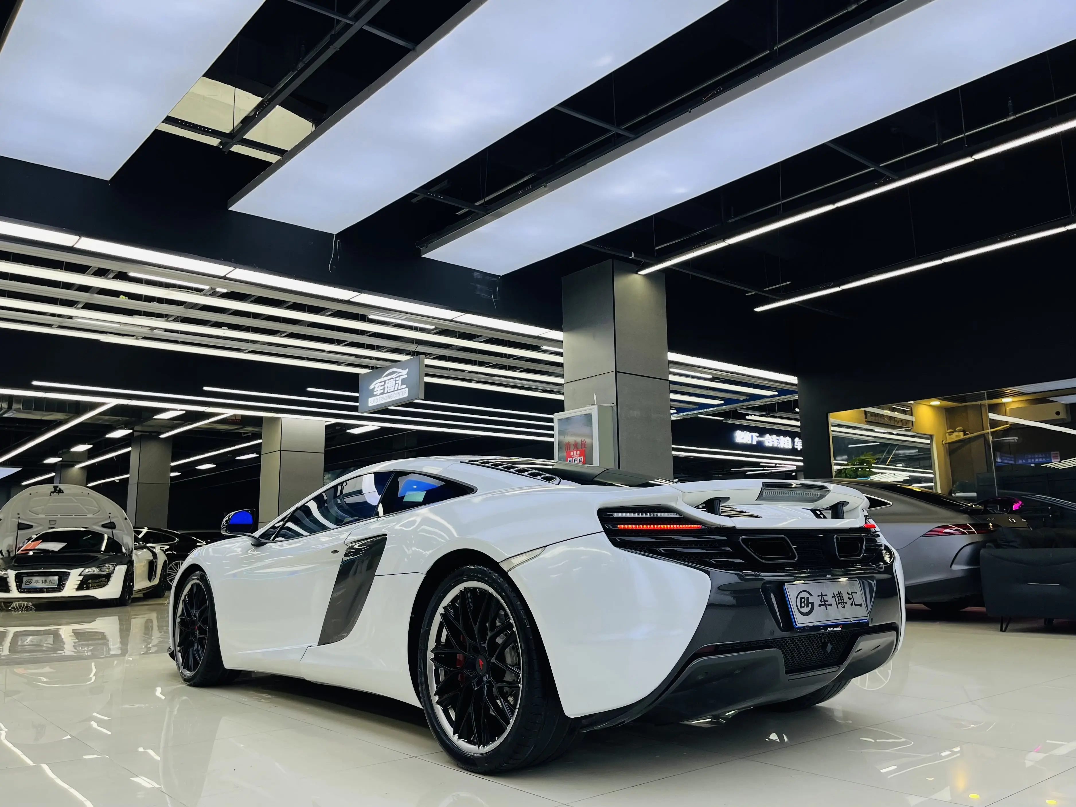 McLaren 12C  из Китая