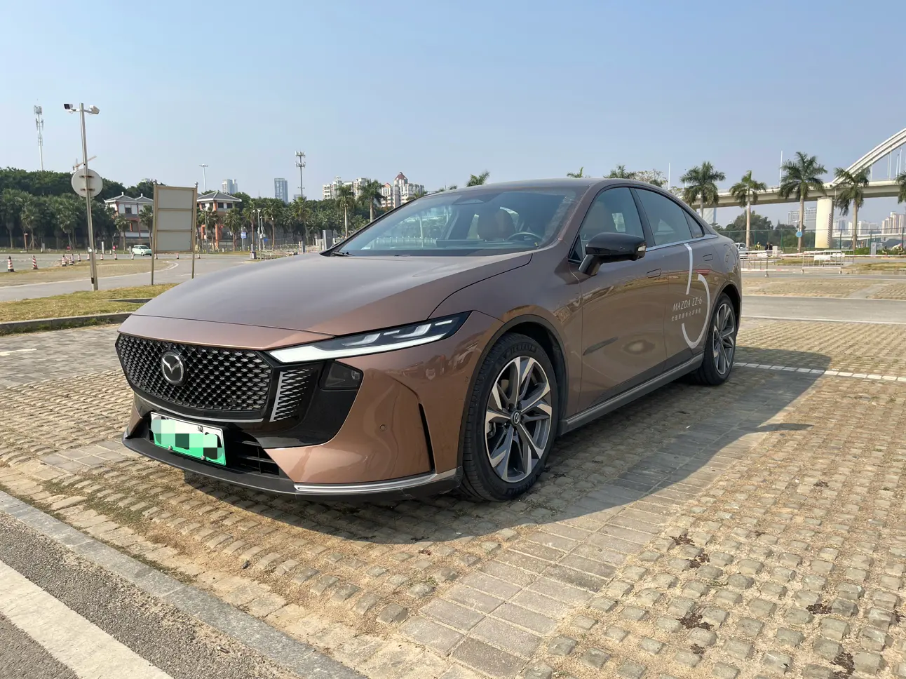 Mazda EZ-6  из Китая