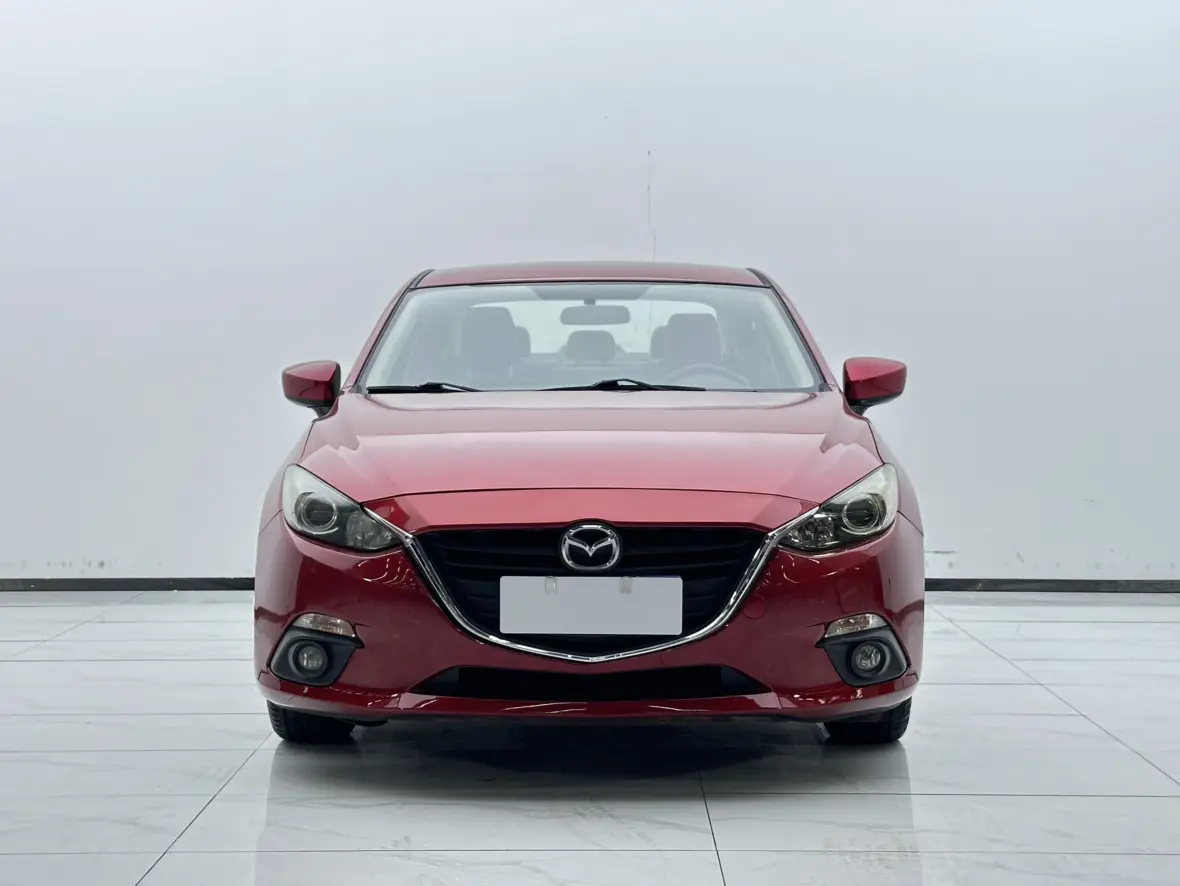 Mazda Axela (Mazda3)  из Китая