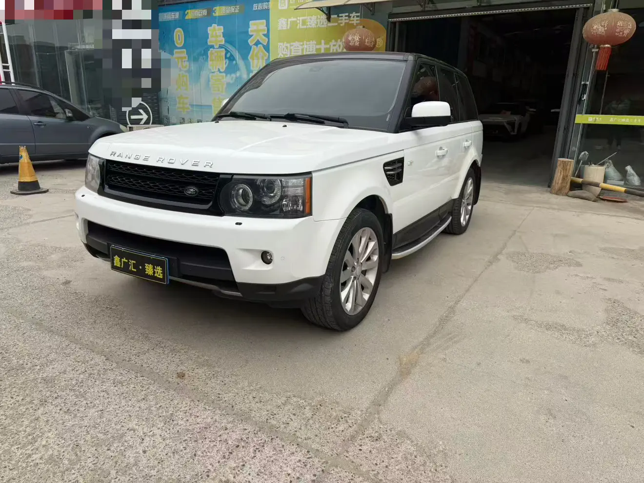 Land Rover Range Rover Sport  из Китая