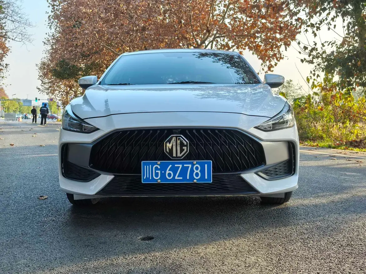 MG 5  из Китая