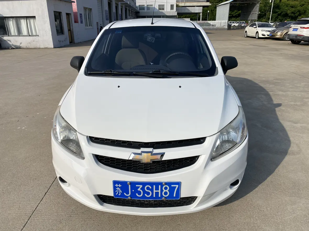 Chevrolet Sail  из Китая