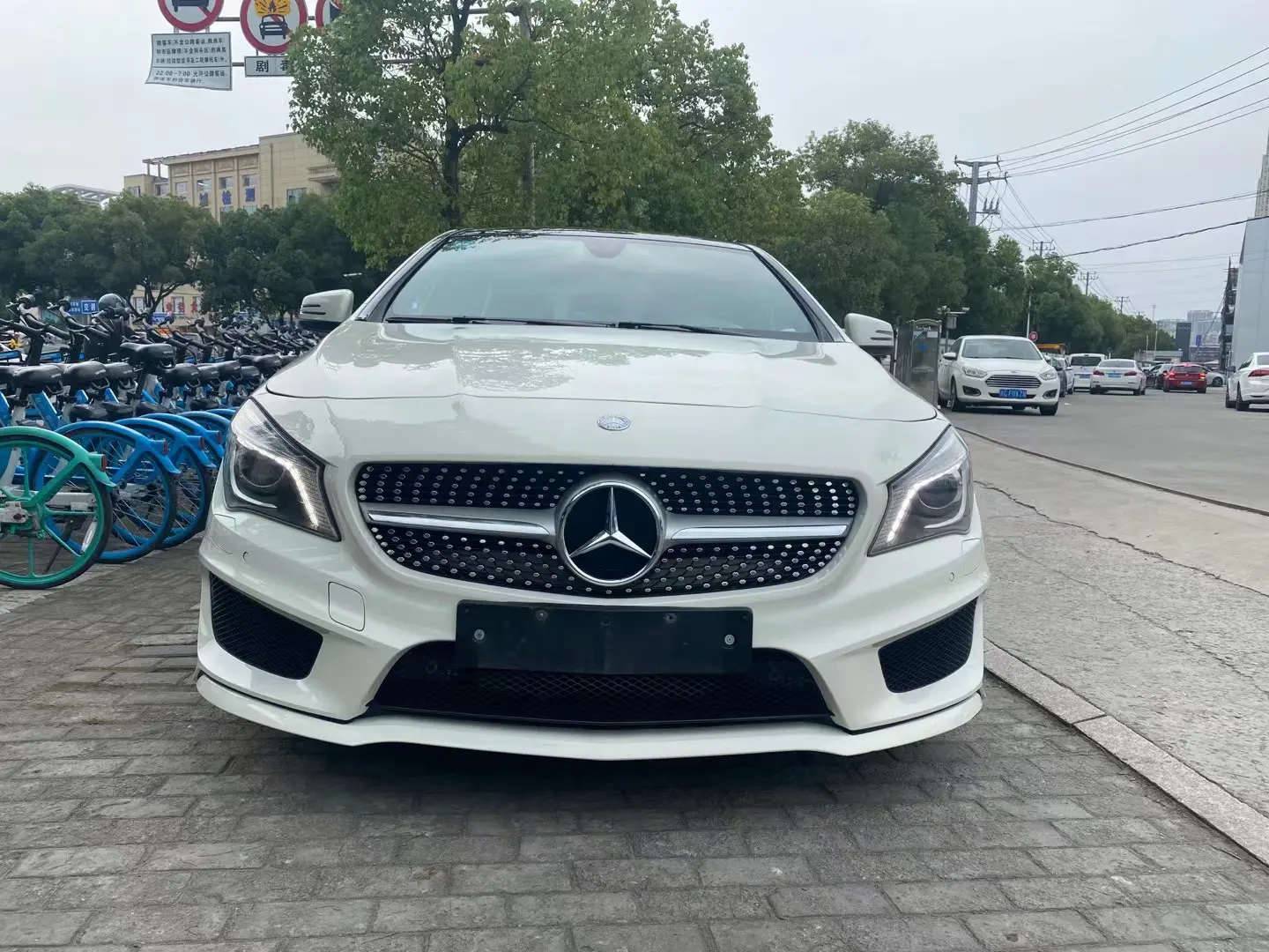 Mercedes-Benz Mercedes CLA  из Китая