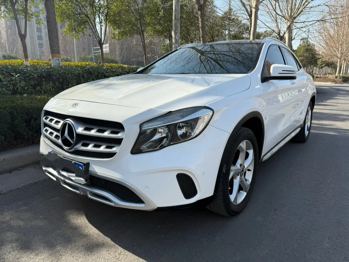 Mercedes-Benz GLA  из Китая