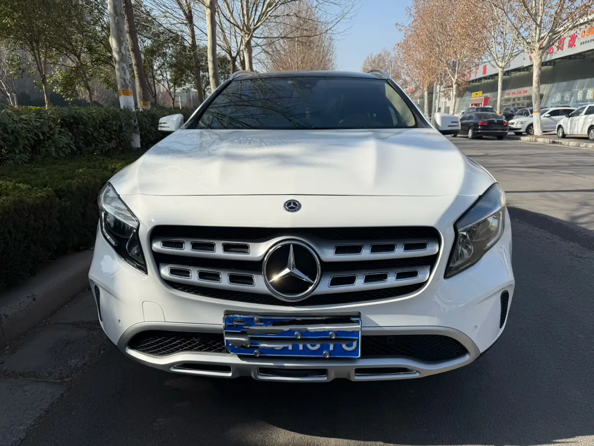 Mercedes-Benz GLA  из Китая