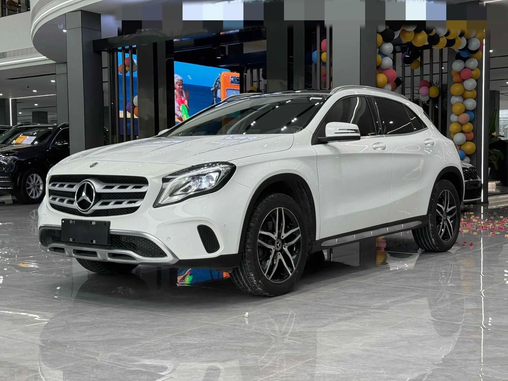 Mercedes-Benz GLA  из Китая