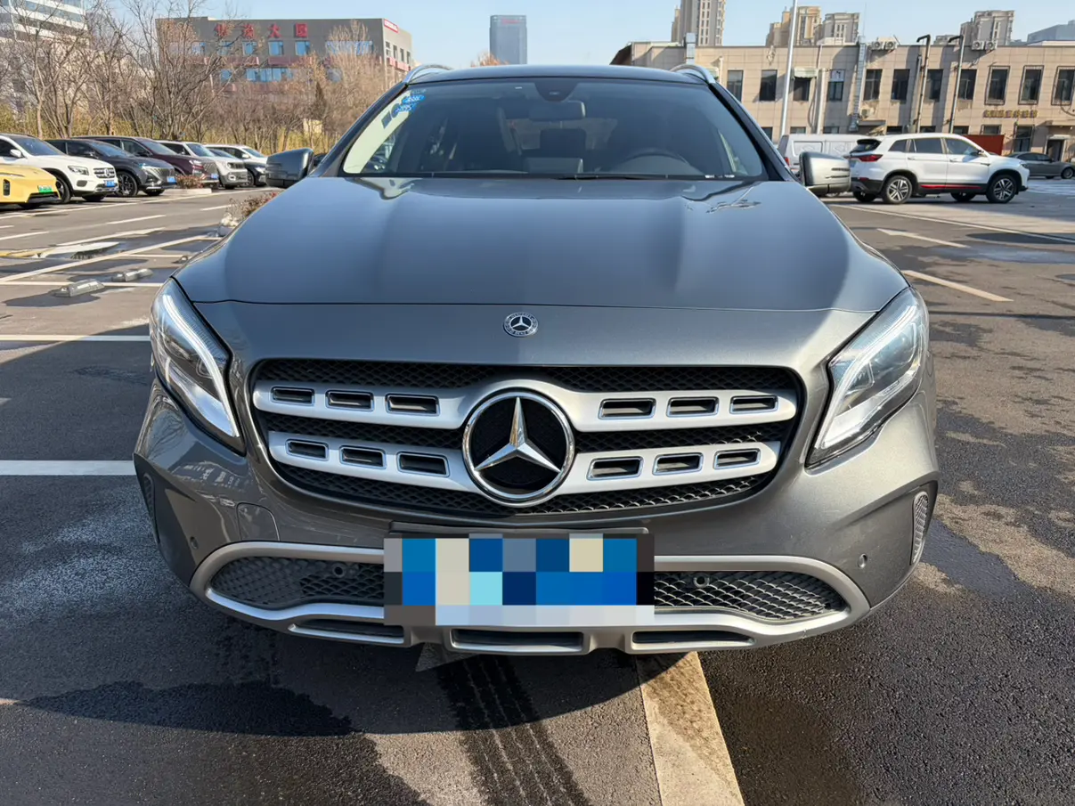 Mercedes-Benz GLA  из Китая