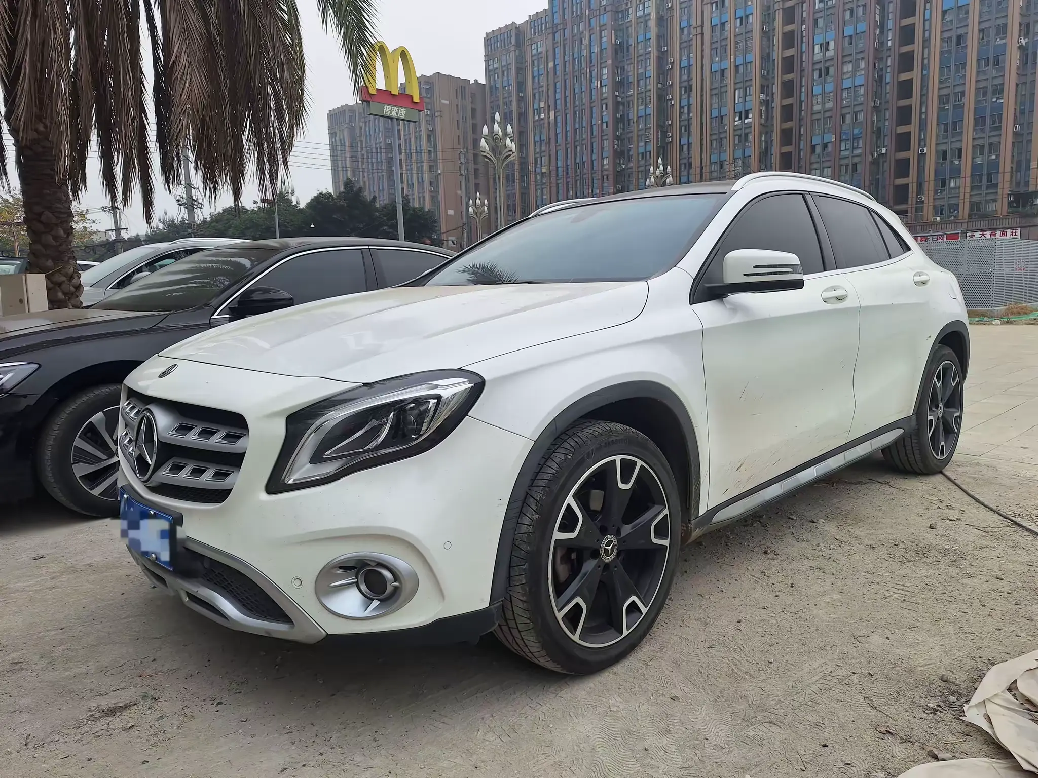 Mercedes-Benz GLA  из Китая