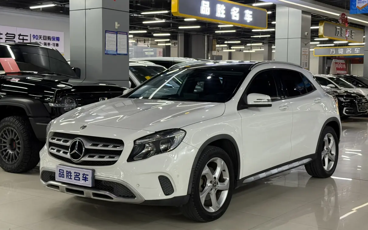 Mercedes-Benz GLA  из Китая