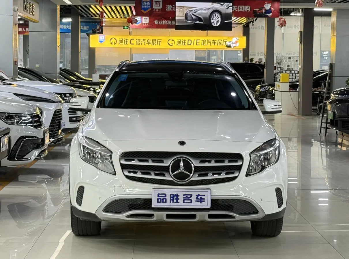 Mercedes-Benz GLA  из Китая
