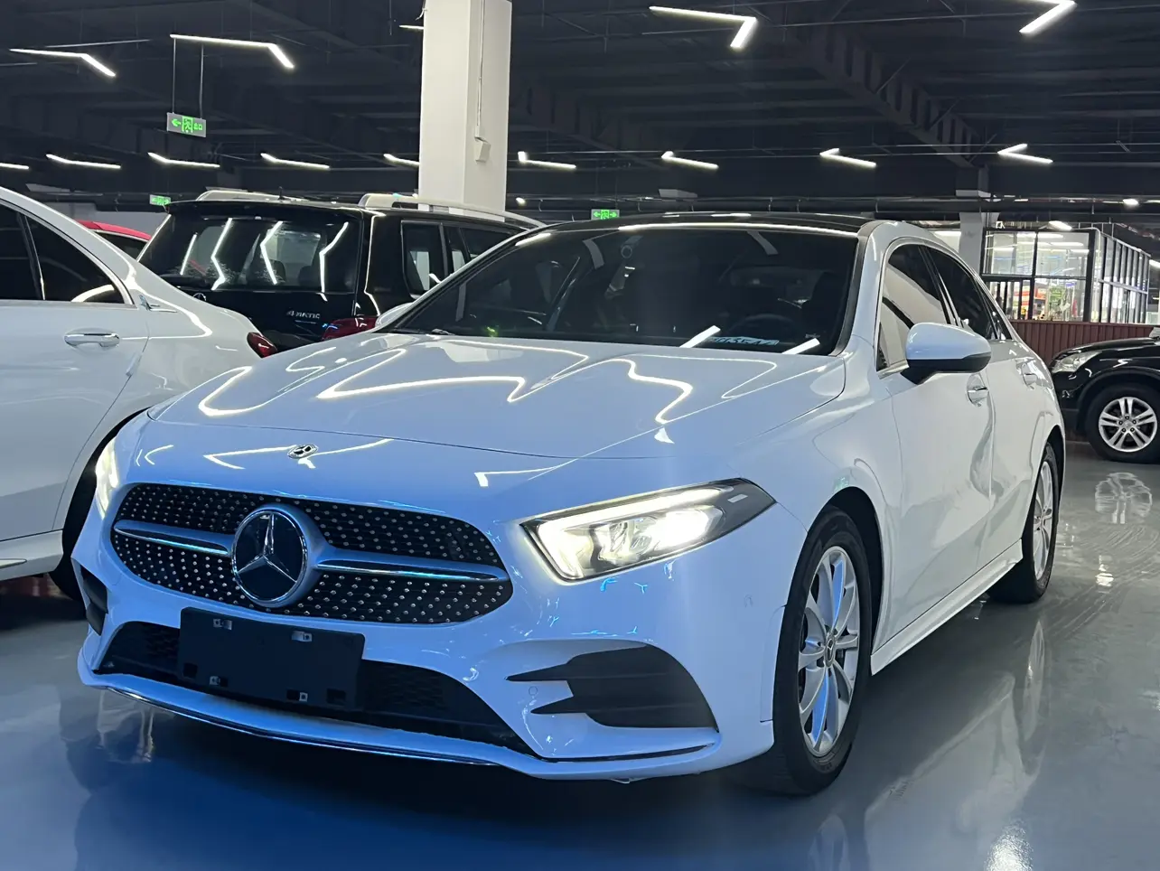 Mercedes-Benz Mercedes Benz A Class  из Китая