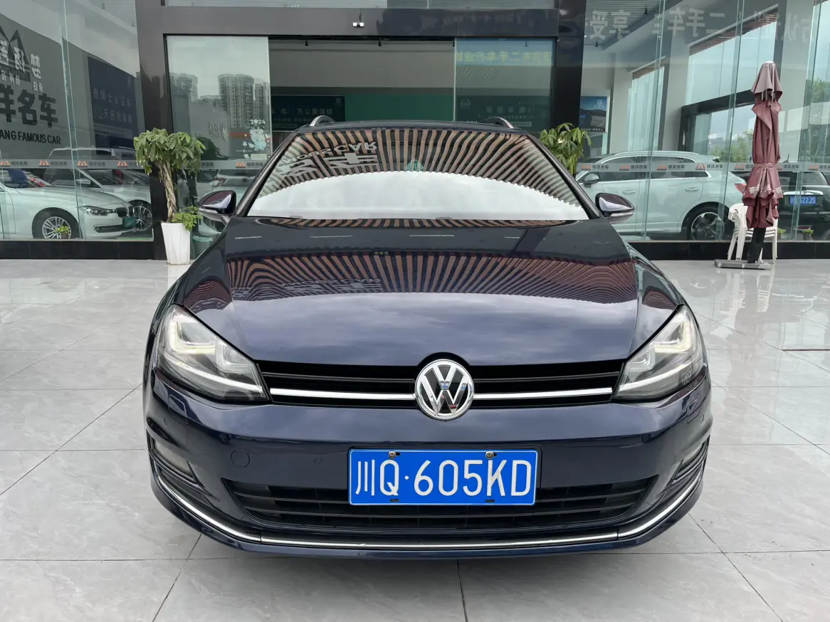 Volkswagen Golf  из Китая