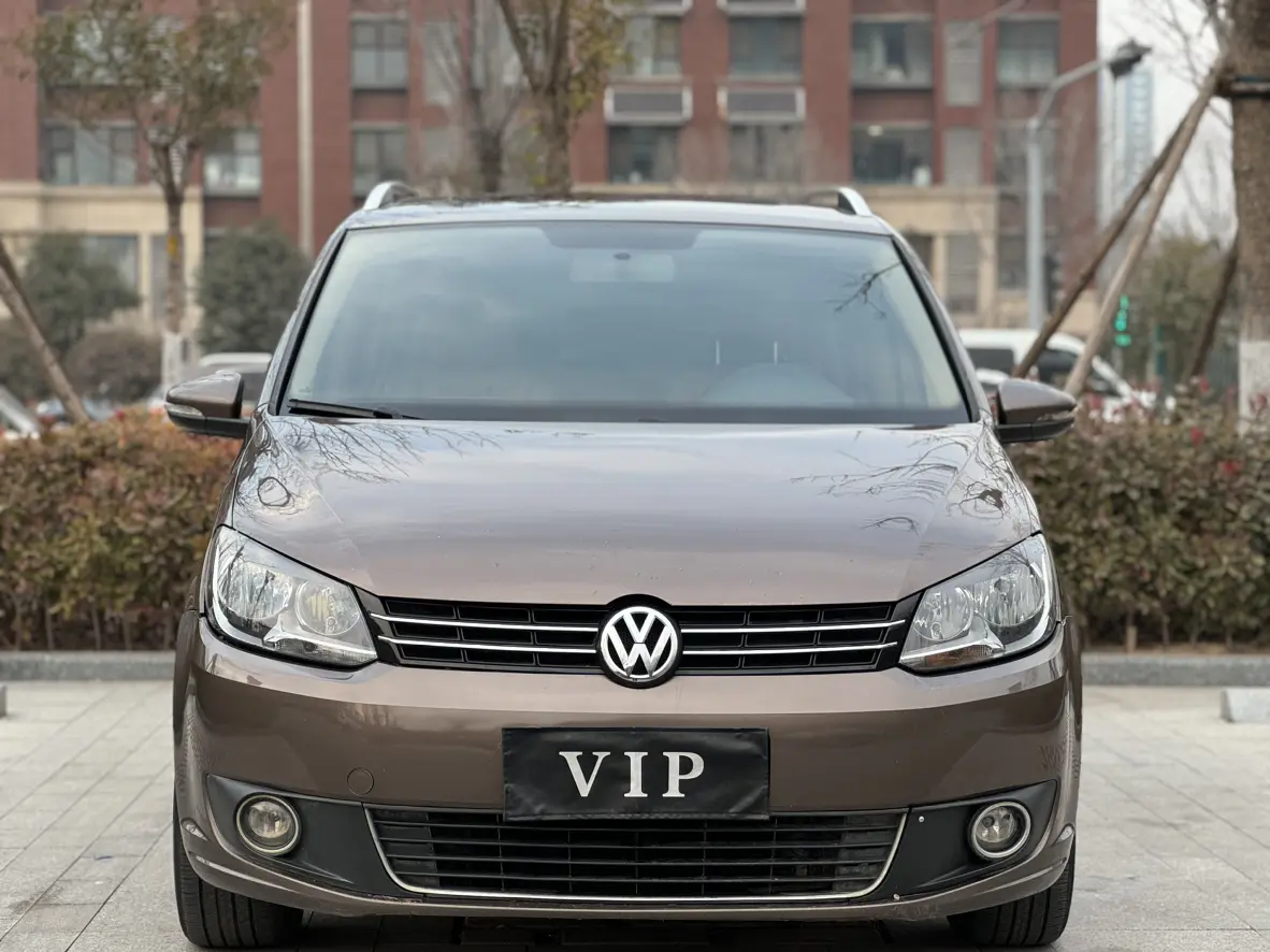 Volkswagen Touran  из Китая