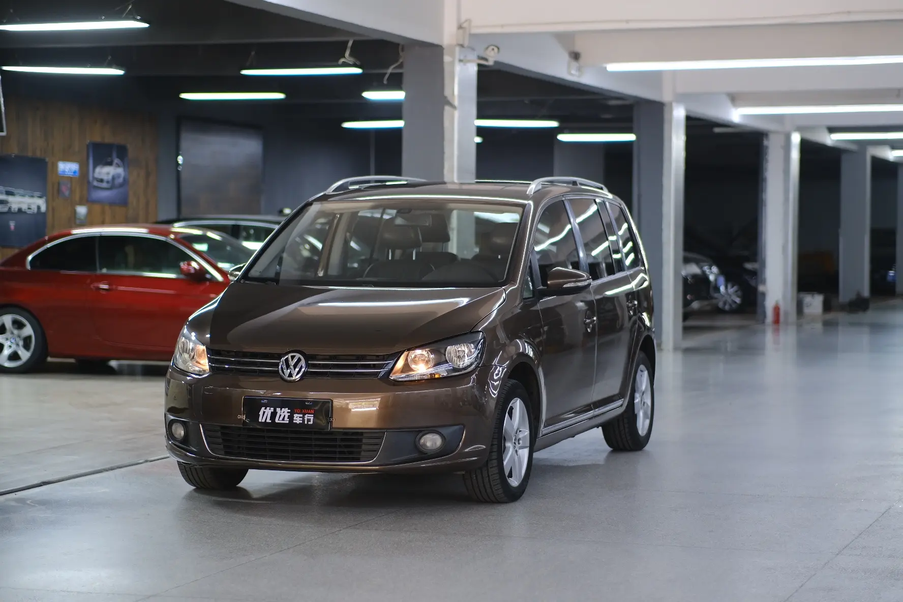 Volkswagen Touran  из Китая