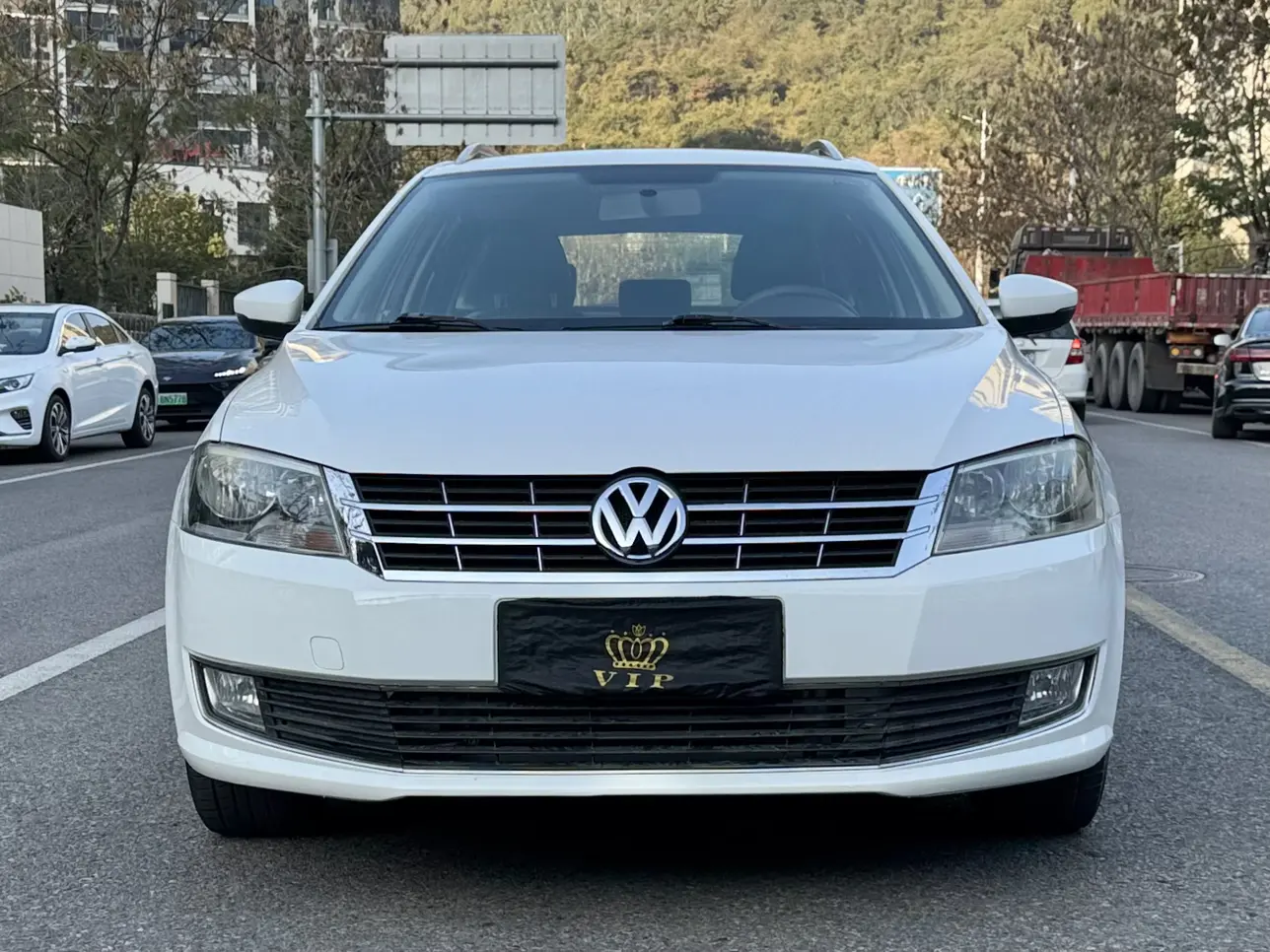 Volkswagen Langxing  из Китая