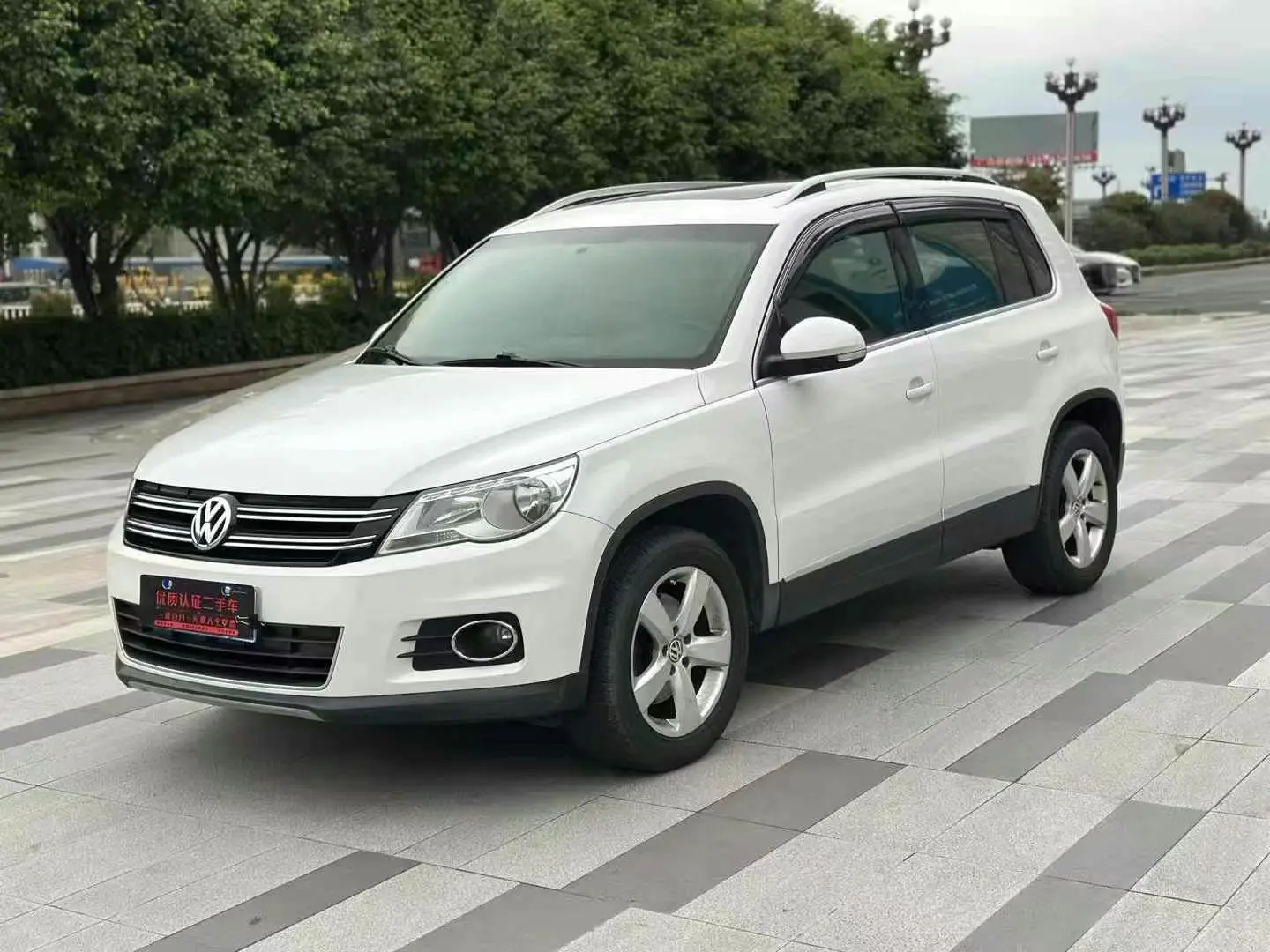 Volkswagen Tiguan  из Китая