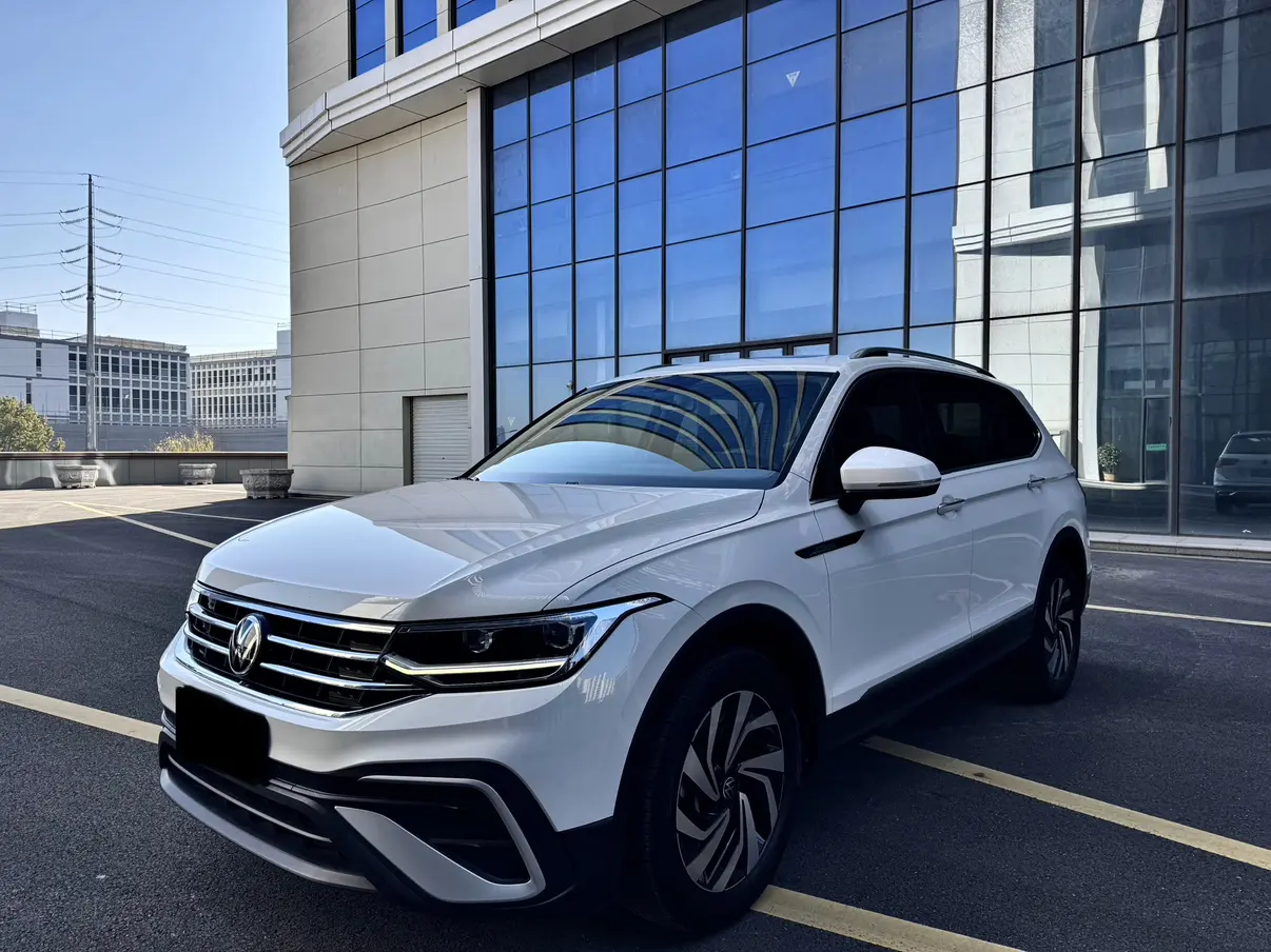 Volkswagen Tiguan L  из Китая