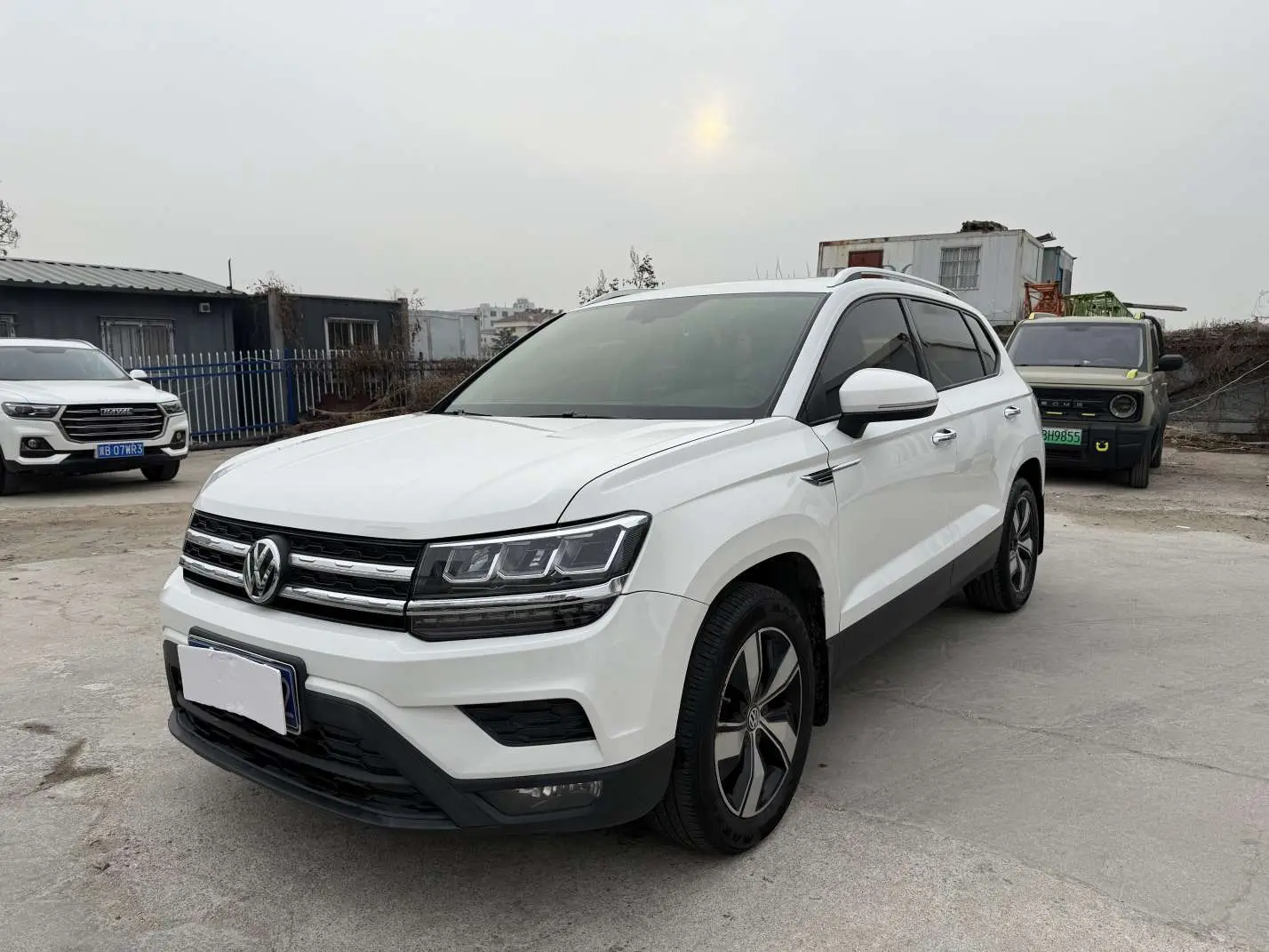 Volkswagen Tharu  из Китая