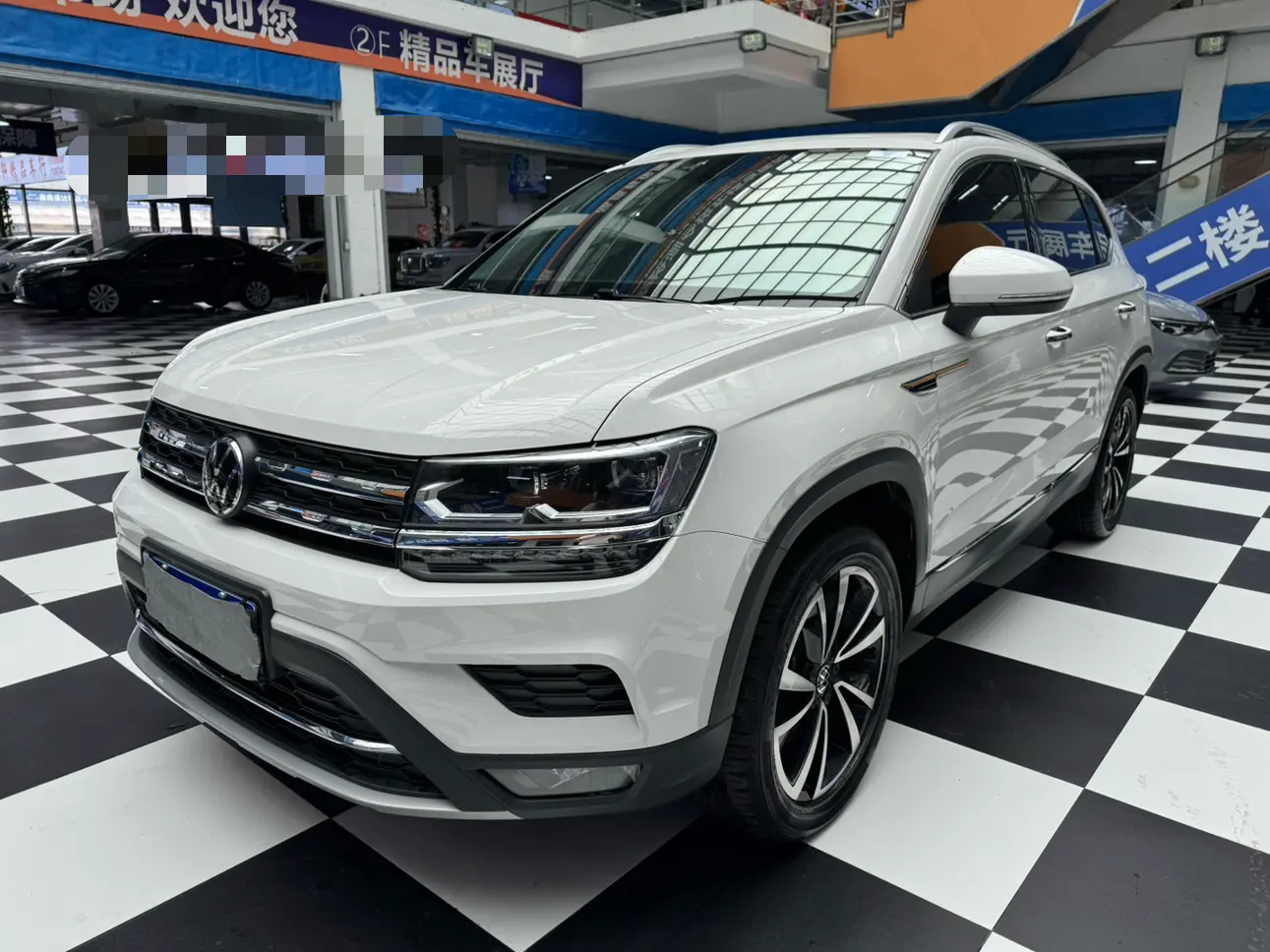 Volkswagen Tharu  из Китая