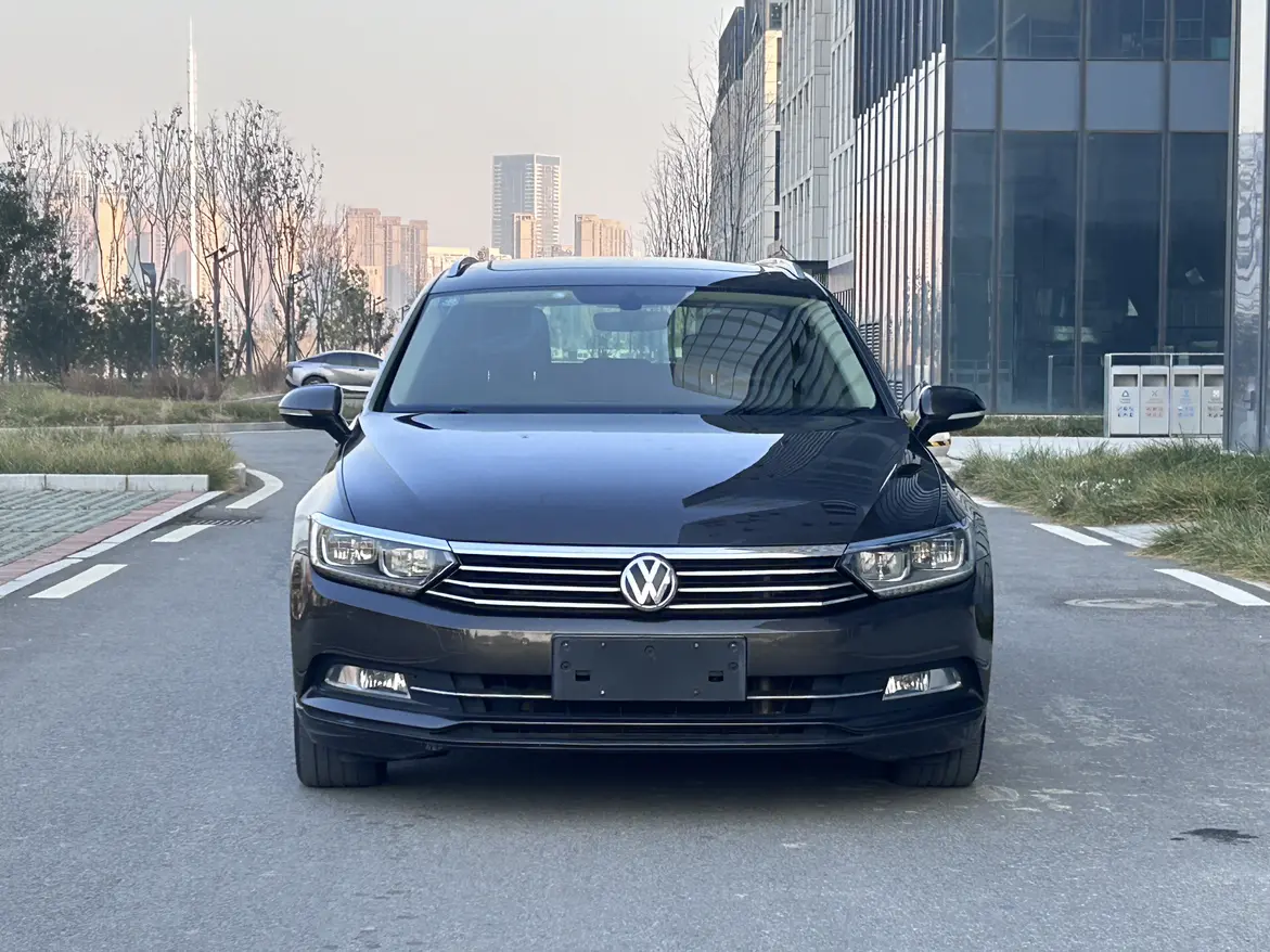 Volkswagen Wei Lan  из Китая