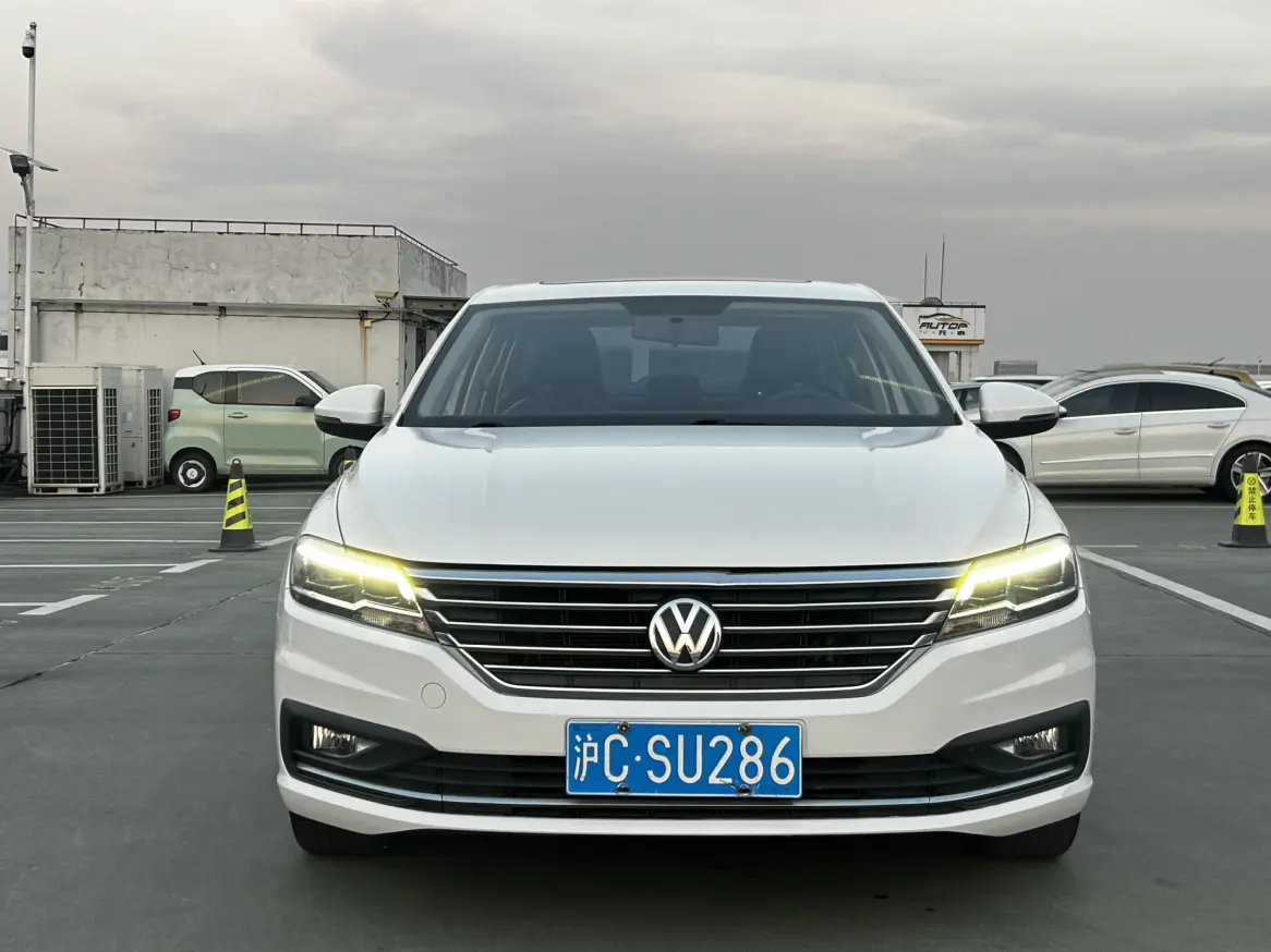 Volkswagen Lavida  из Китая