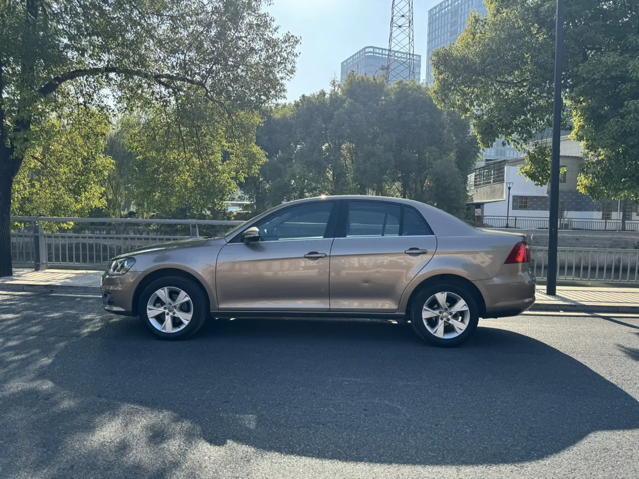 Volkswagen Bora  из Китая