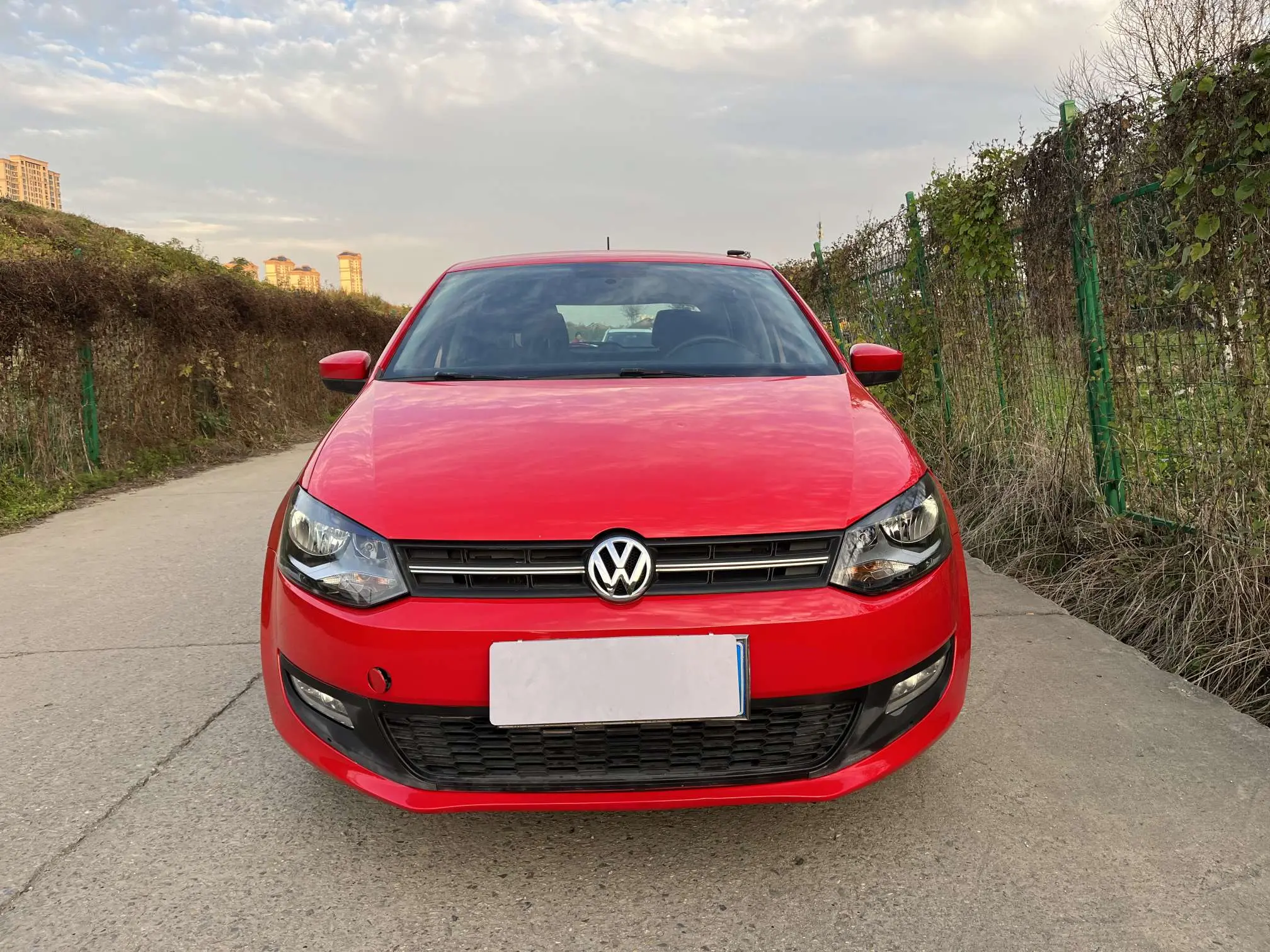 Volkswagen Polo  из Китая