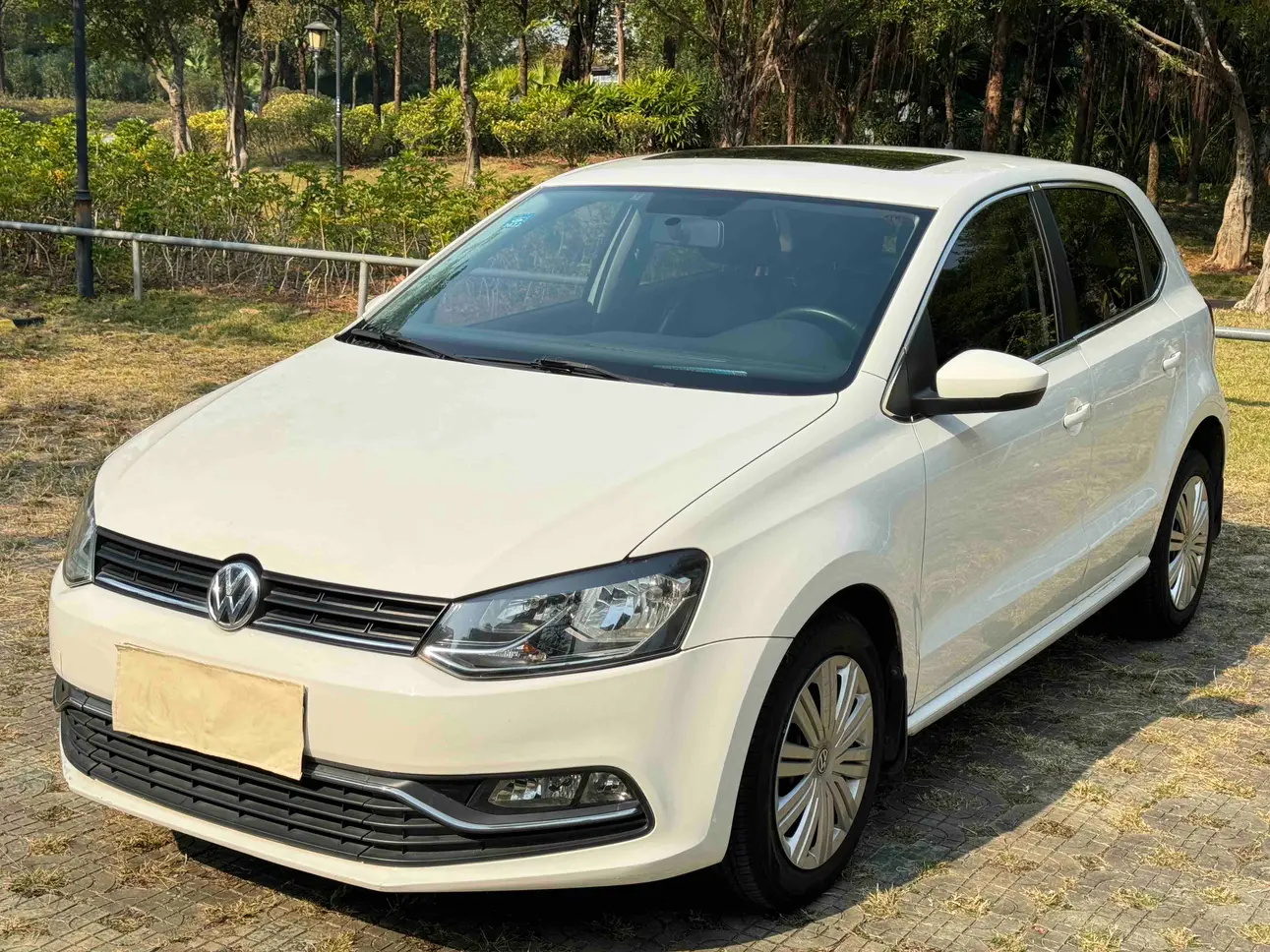 Volkswagen Polo  из Китая