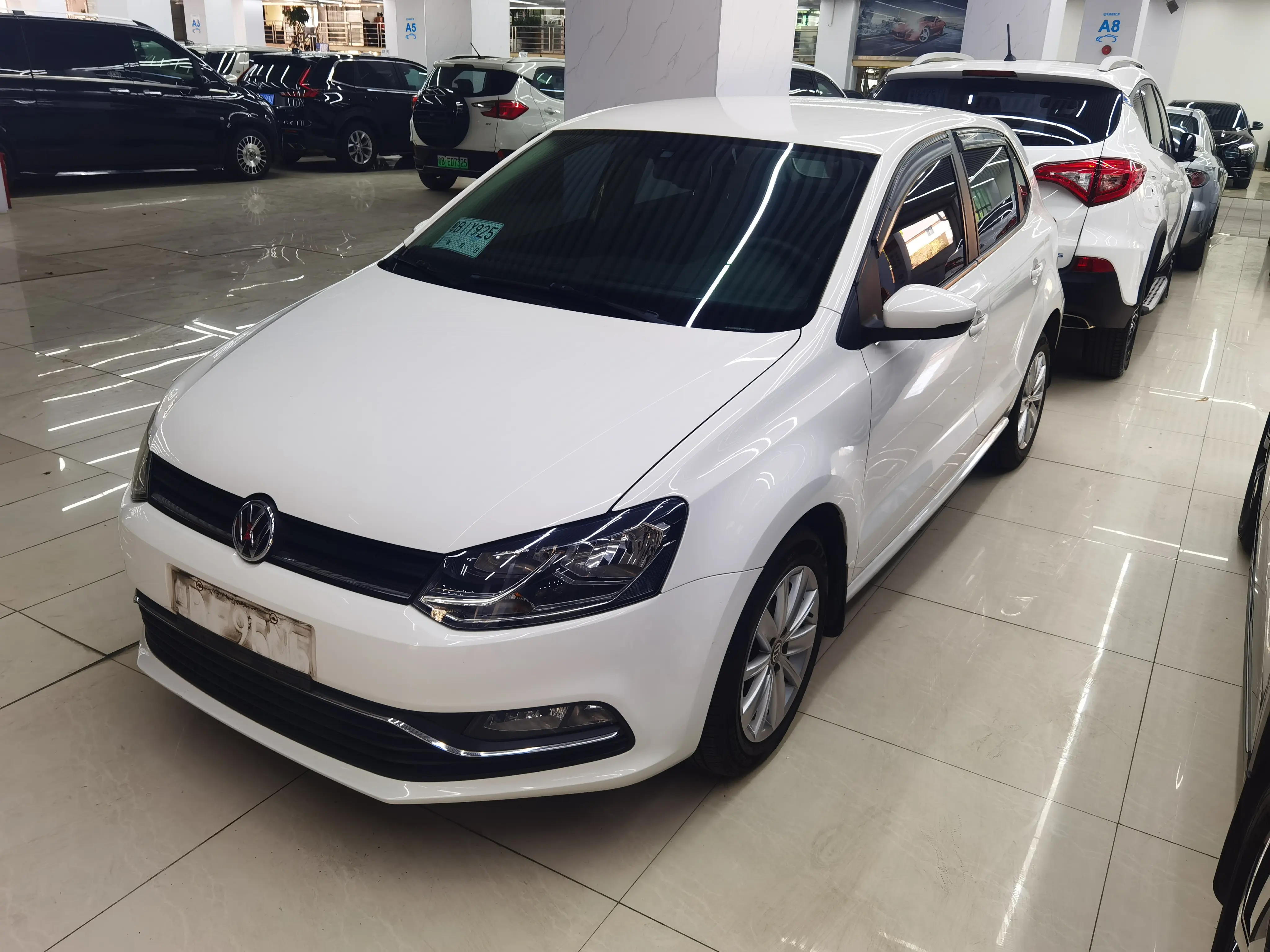 Volkswagen Polo  из Китая